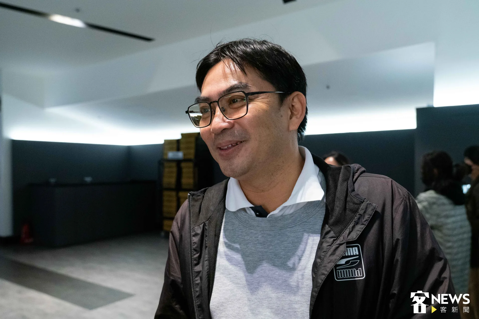 佳冬鄉公所機要秘書張孟偉聽到主角說客語感覺十分親切，加上愛情故事真的很感人，看到哽咽。朱愷元攝