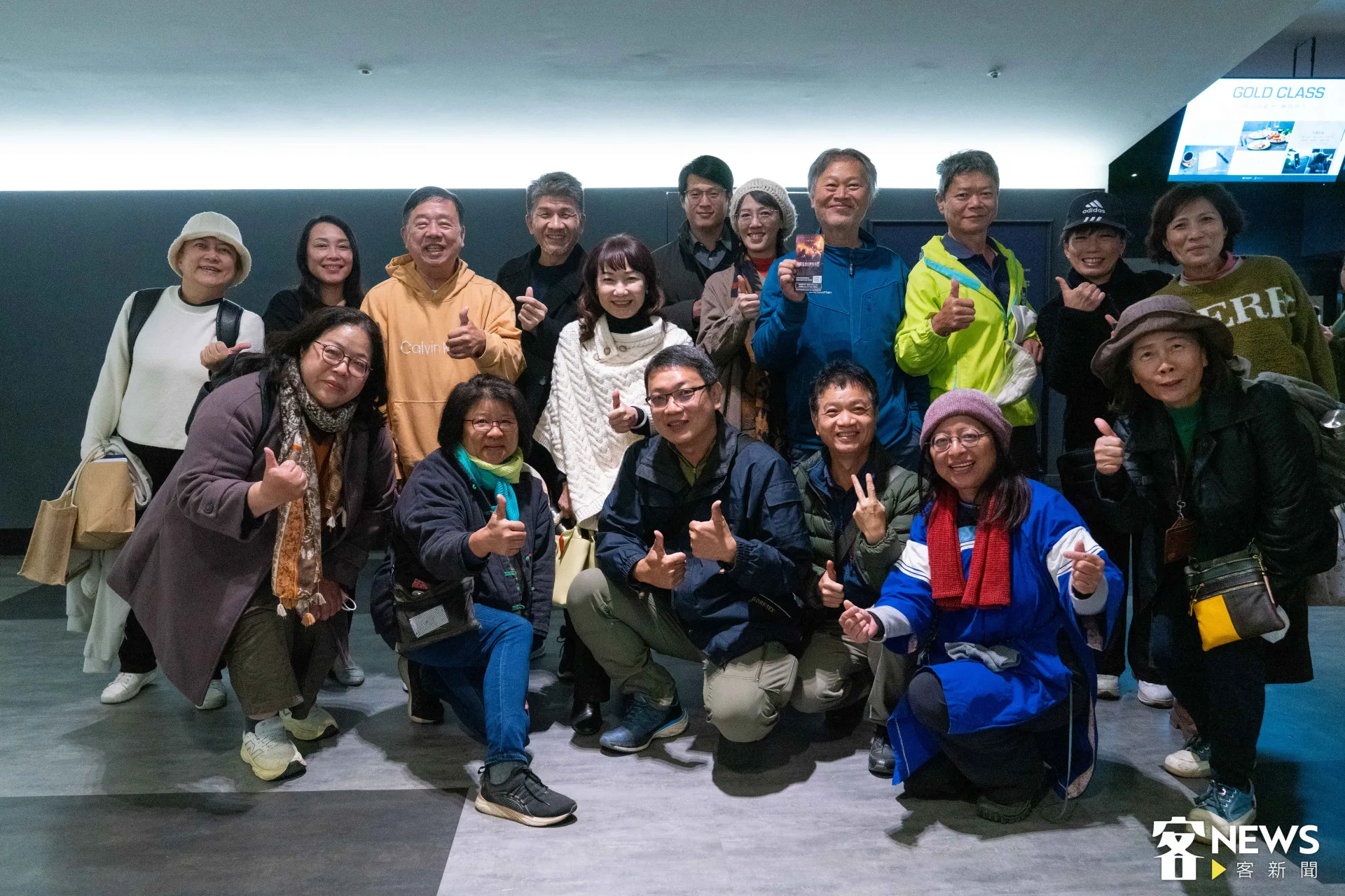 觀影後盛讚電影。朱愷元攝