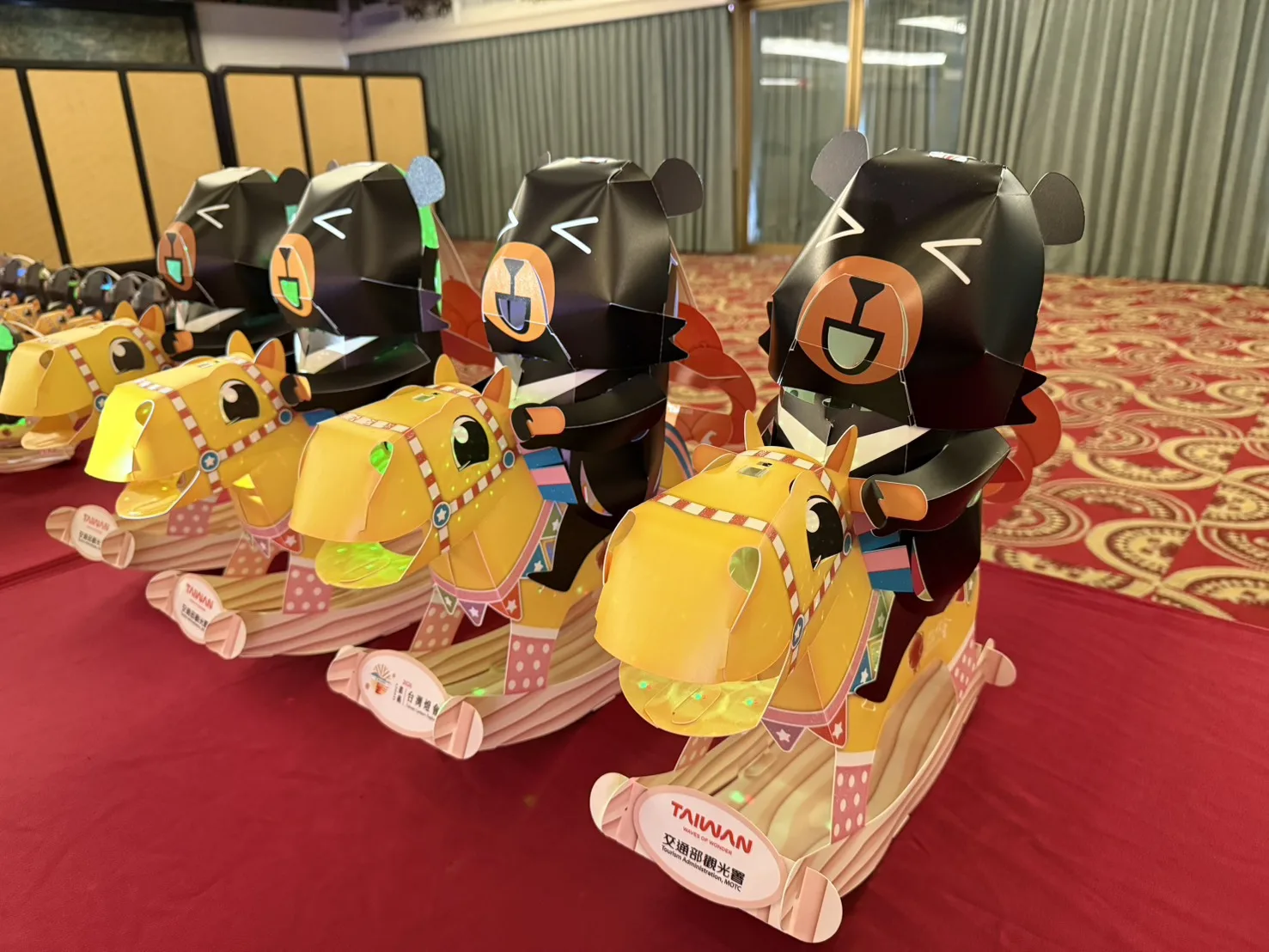 小提燈「喔熊馬抵嘉」。翻攝自2026台灣燈會在嘉義官網