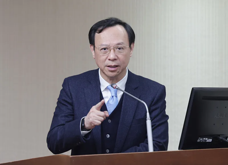 衛福部長石崇良今天（12日）在立法院表示，將開放醫院統一聘僱外籍照服員，希望今年第二季完成修法。中央社