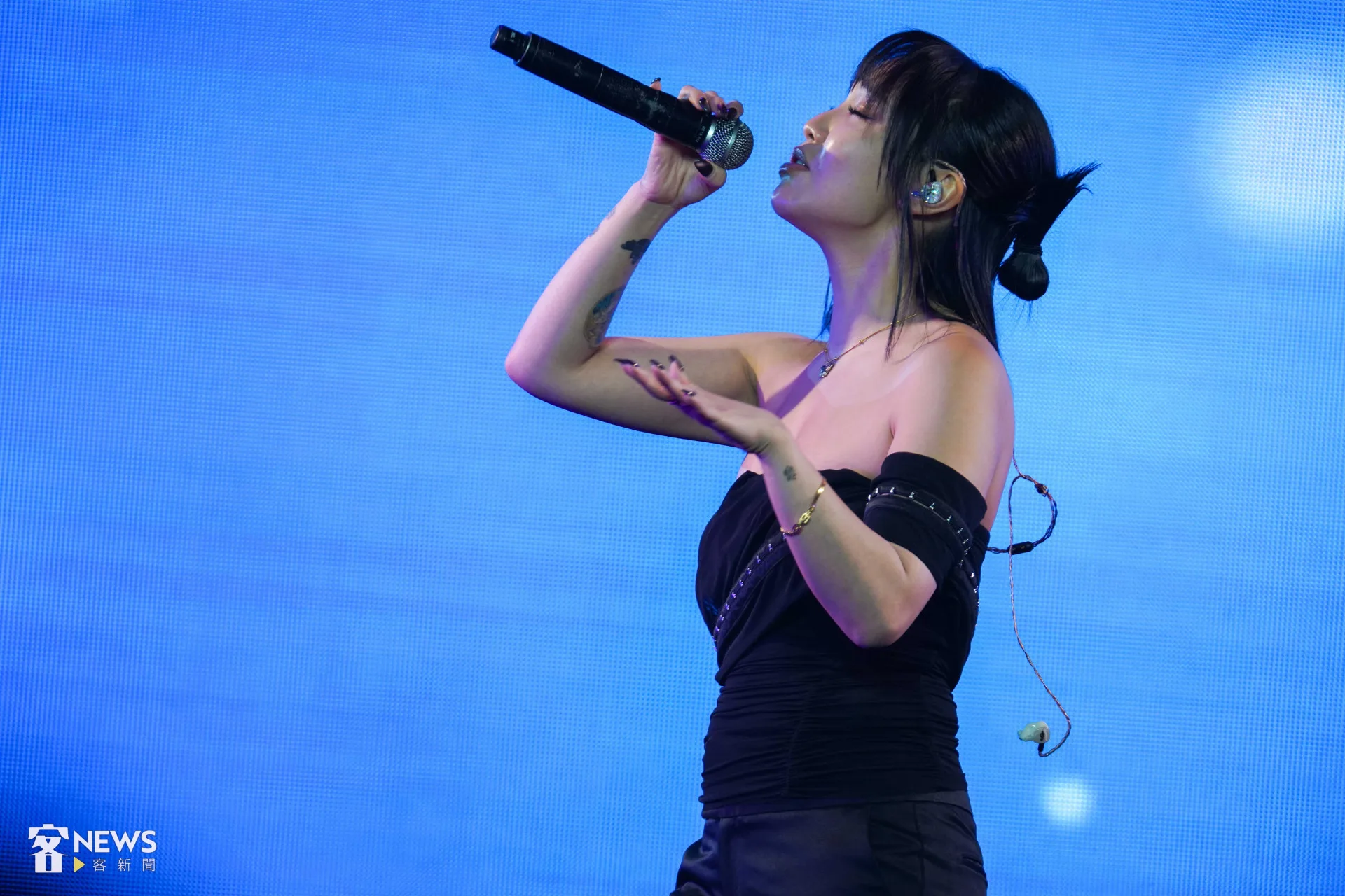 陳芳語擔任決賽表演嘉賓，演唱經典歌曲〈愛你〉與比賽代言歌曲〈擁抱自己〉。李台源攝