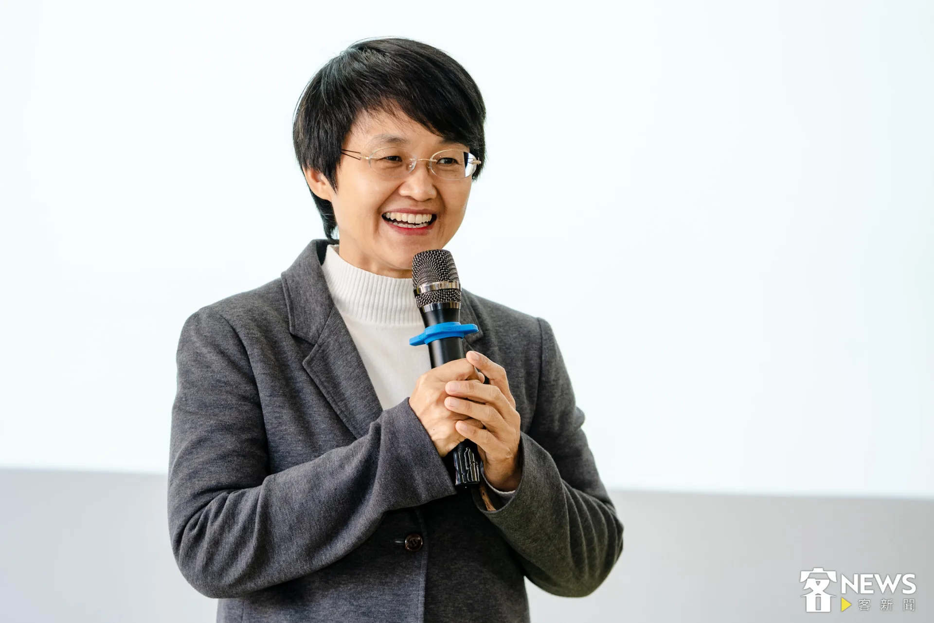 客家委員會主委古秀妃出席落成典禮時，特別提到自己對崙背鄉長的敬佩。朱愷元攝