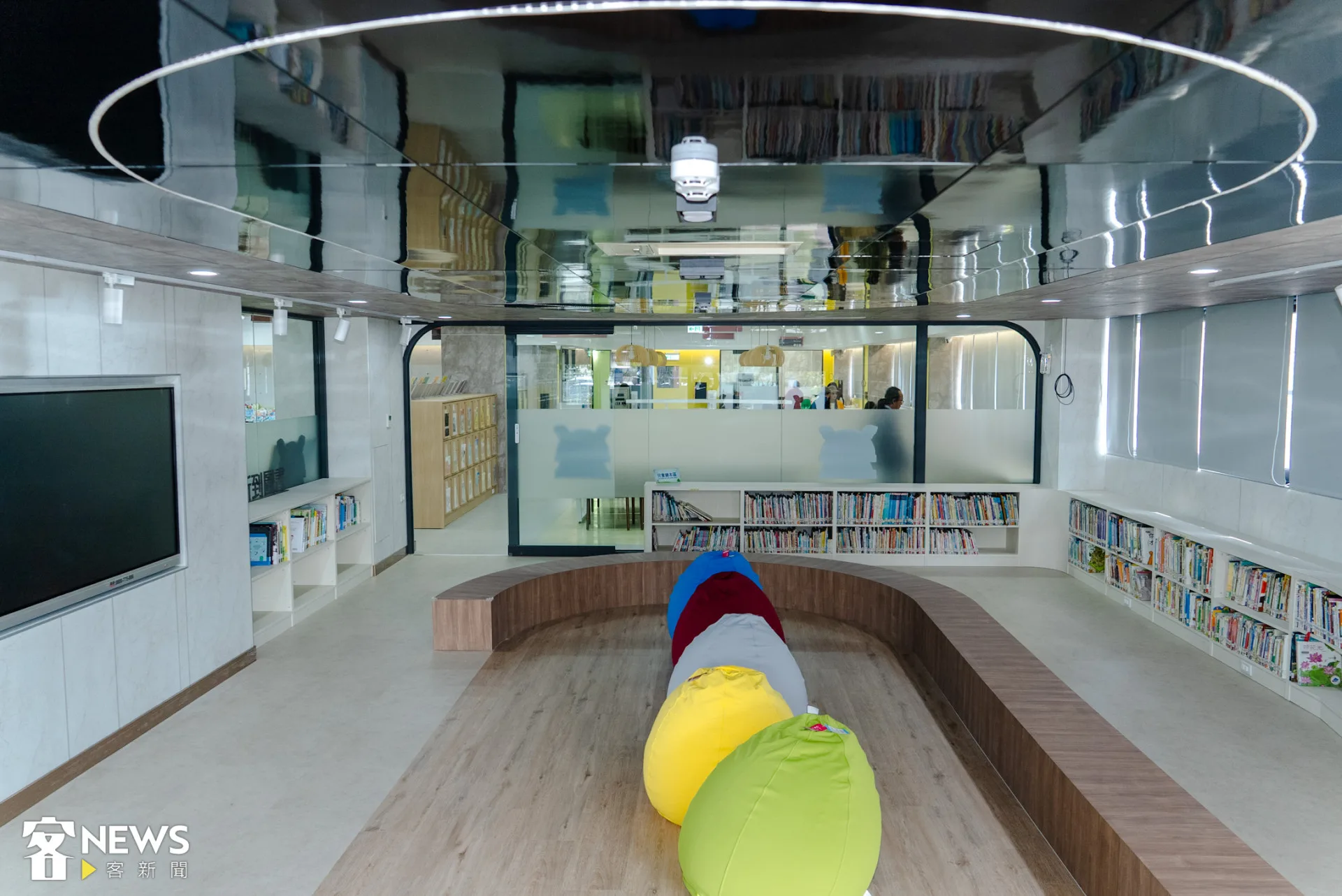 崙背圖書館新館成為小孩子與長輩樂活學習的場域。朱愷元攝