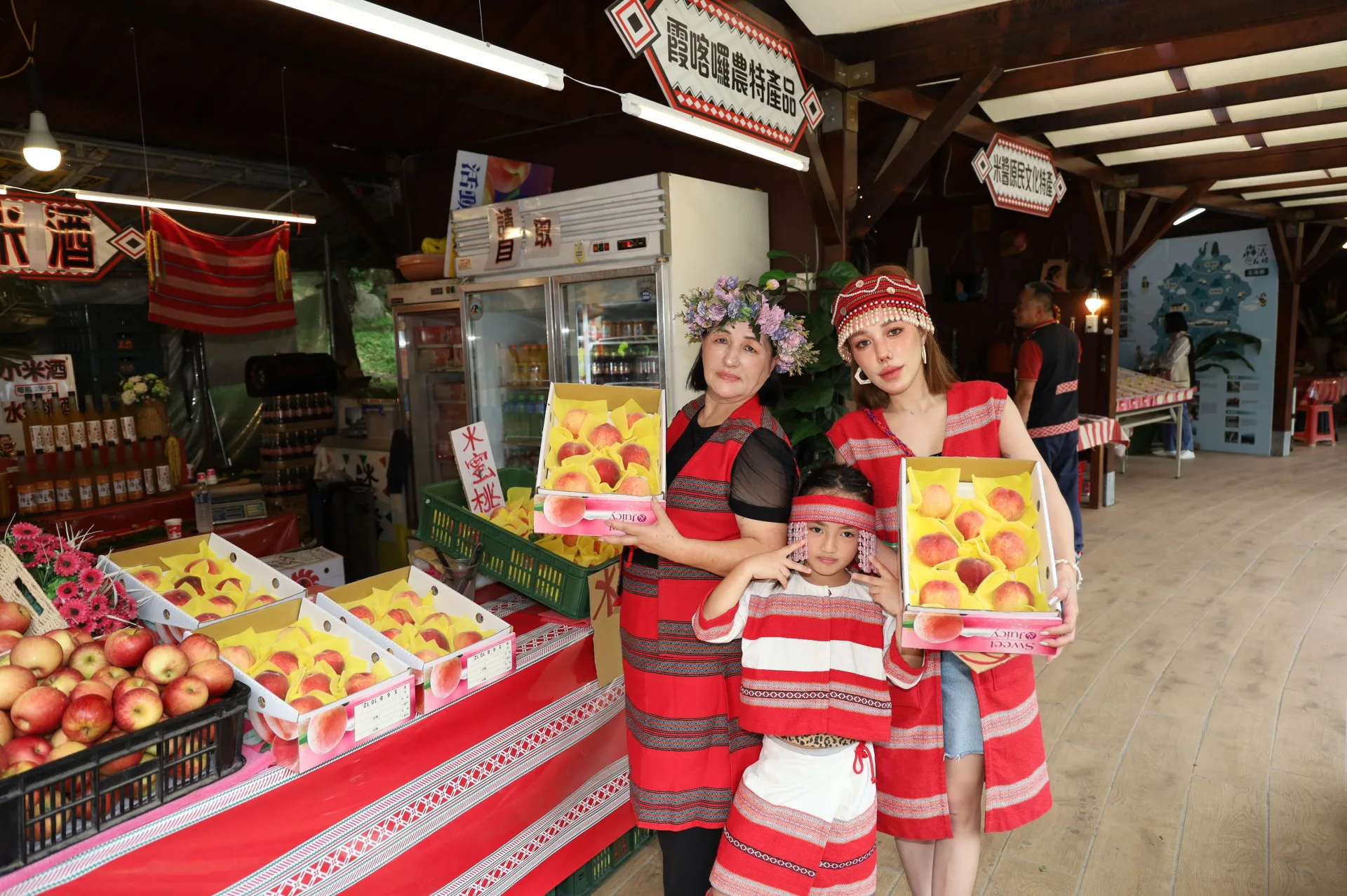 台灣好行觀霧線沿線景點─峰市集。新竹縣政府提供