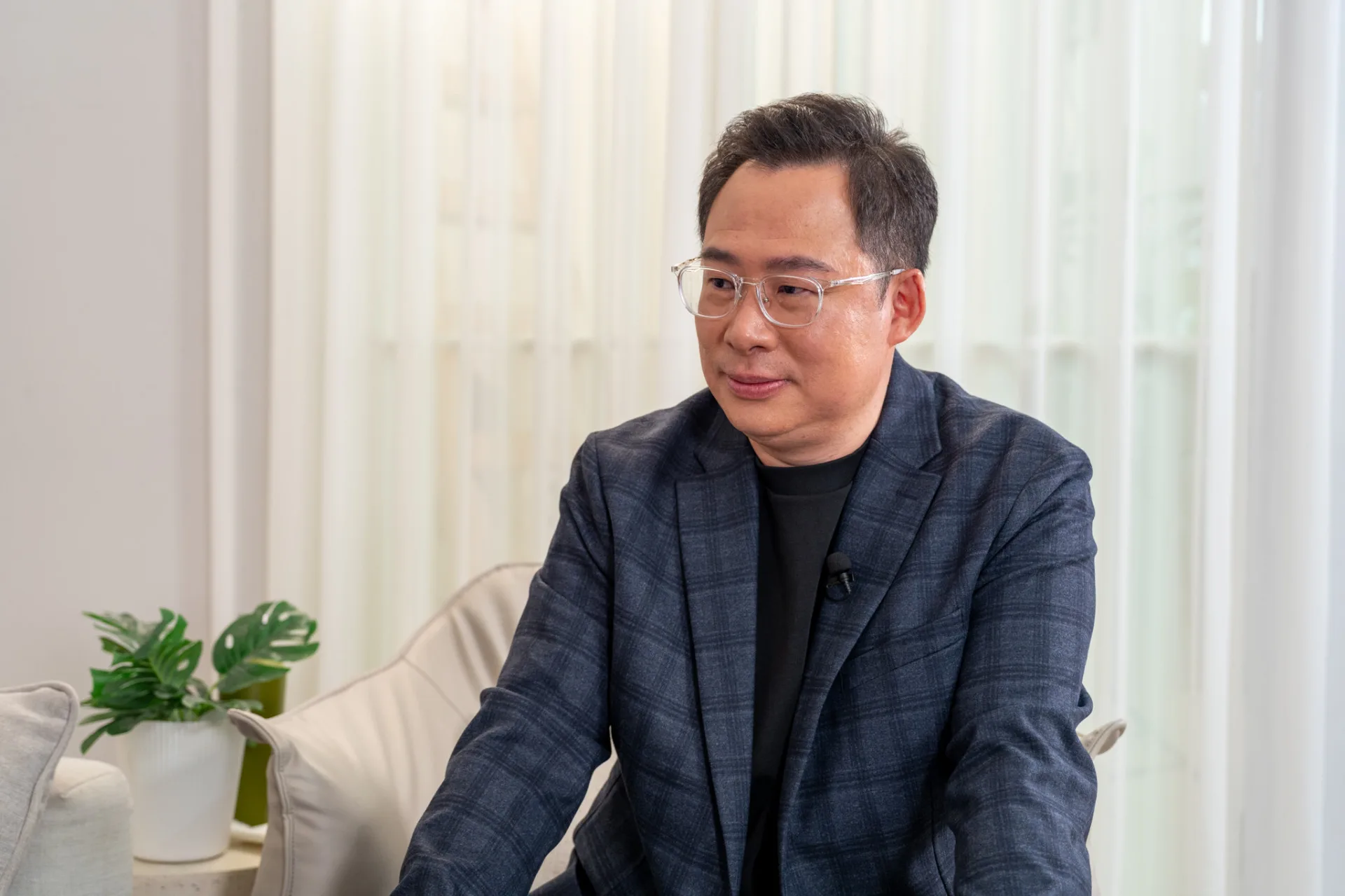 《新聞做麼个》節目製作人、主持人謝佳凌。客家電視台提供