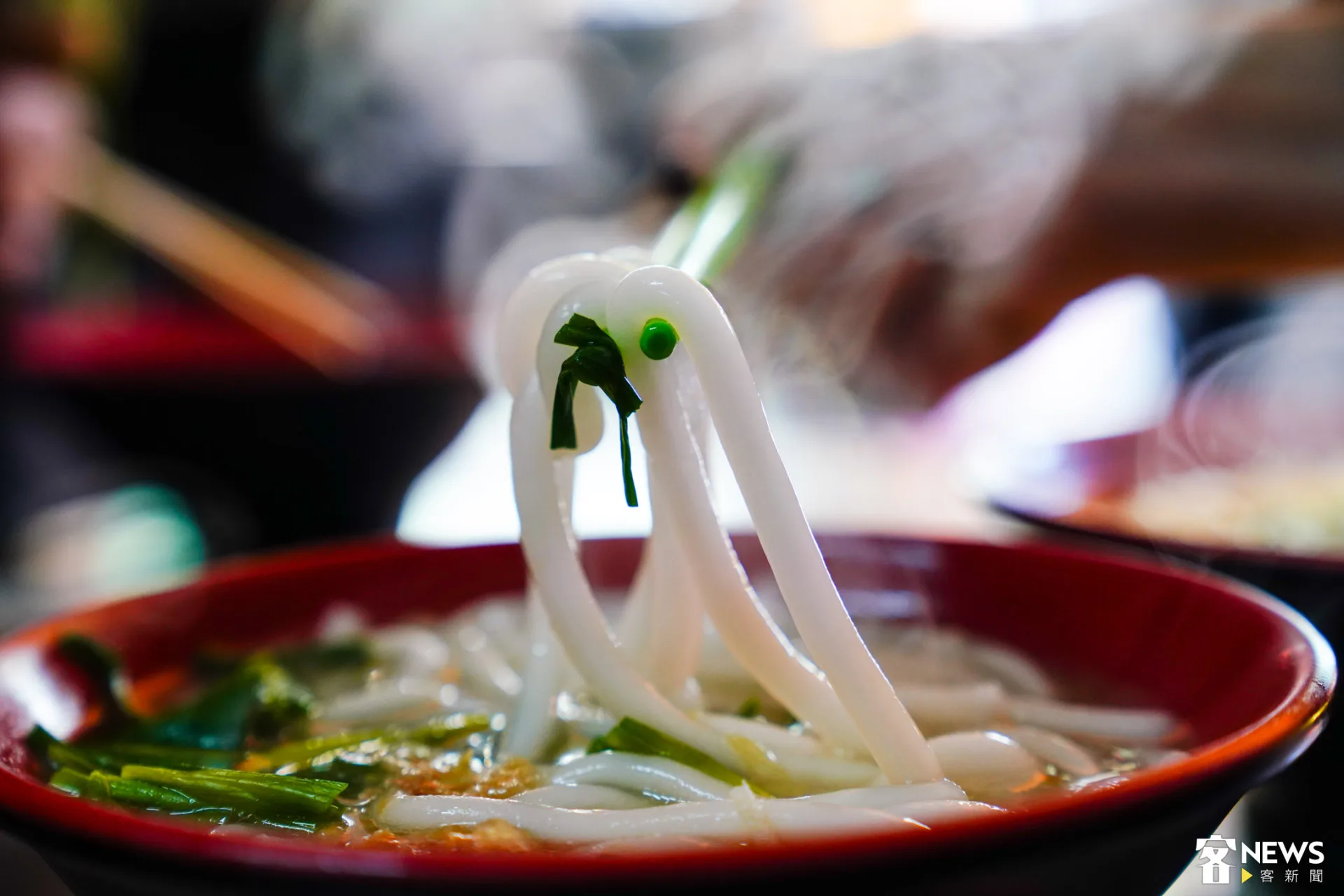 員林的米篩目「米感更重」，輕輕用舌尖一推，就能感受到濃厚米香。朱愷元攝