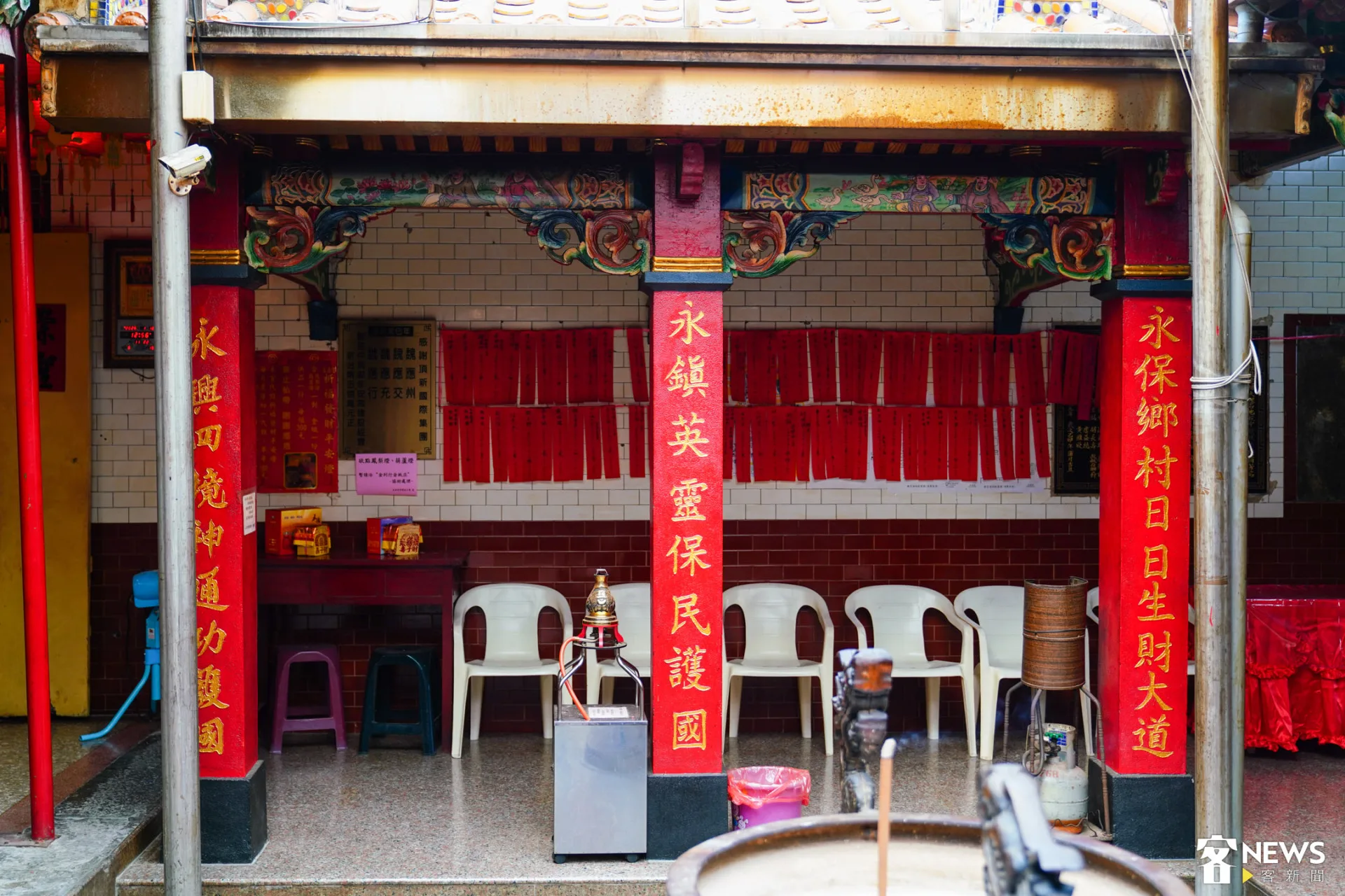 廟中柱子上的祝詞開頭有「永安」的呼應。朱愷元攝
