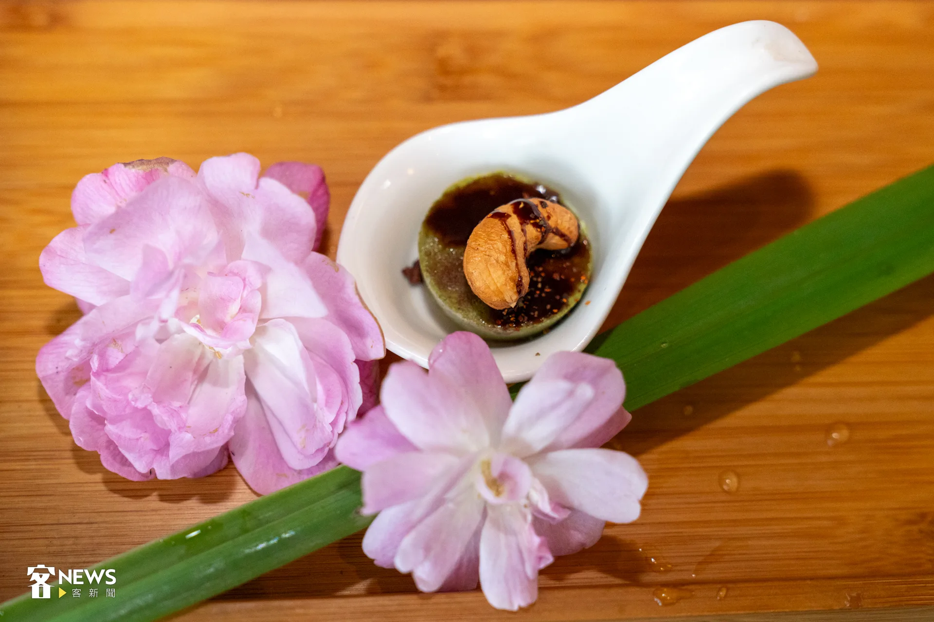 擂茶冰淇淋為餐點畫下清新句點。洪藝晅攝