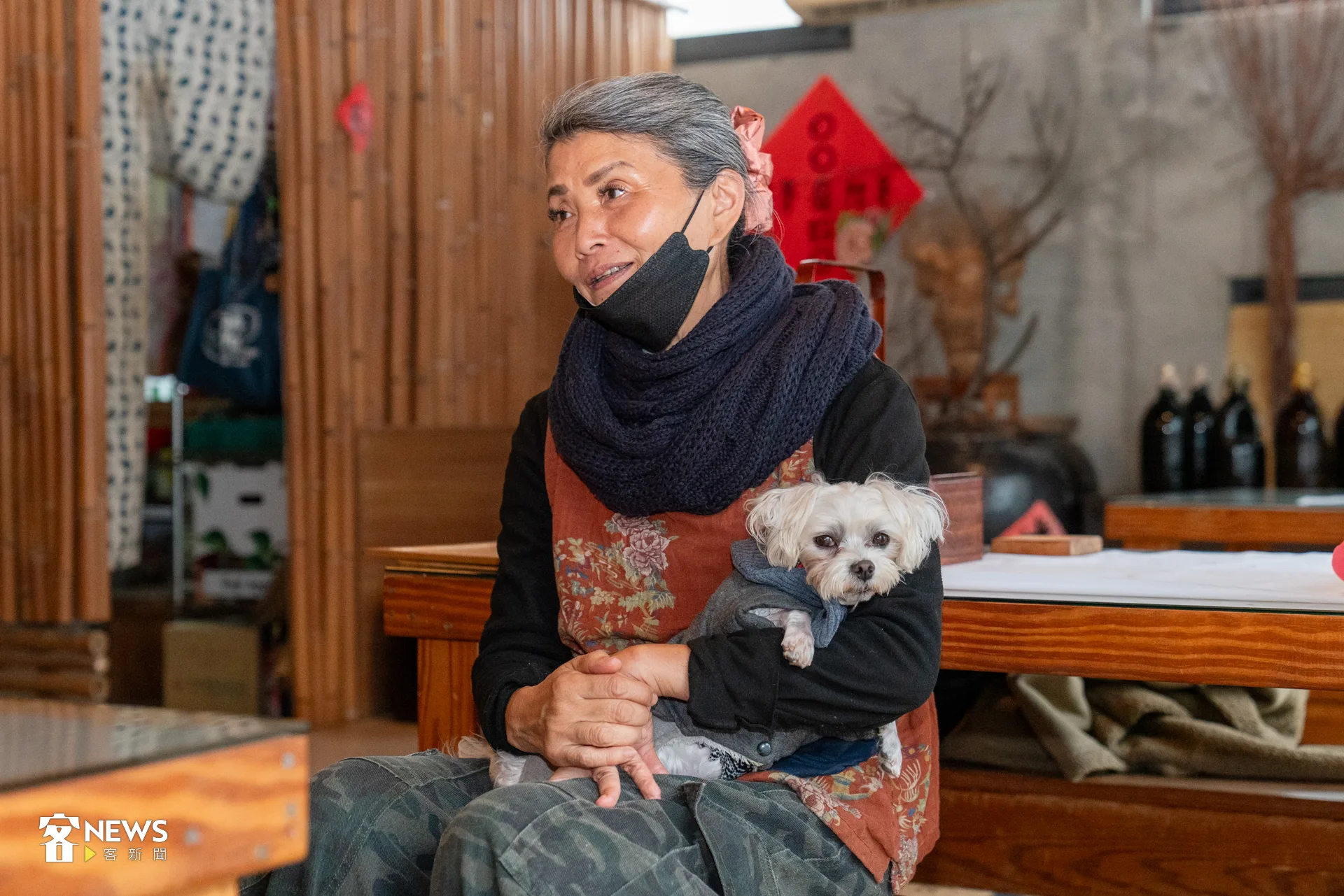 彭美容形容自己年輕時如同拚命三娘,現在則放慢腳步到處出國走走看看。洪藝晅攝