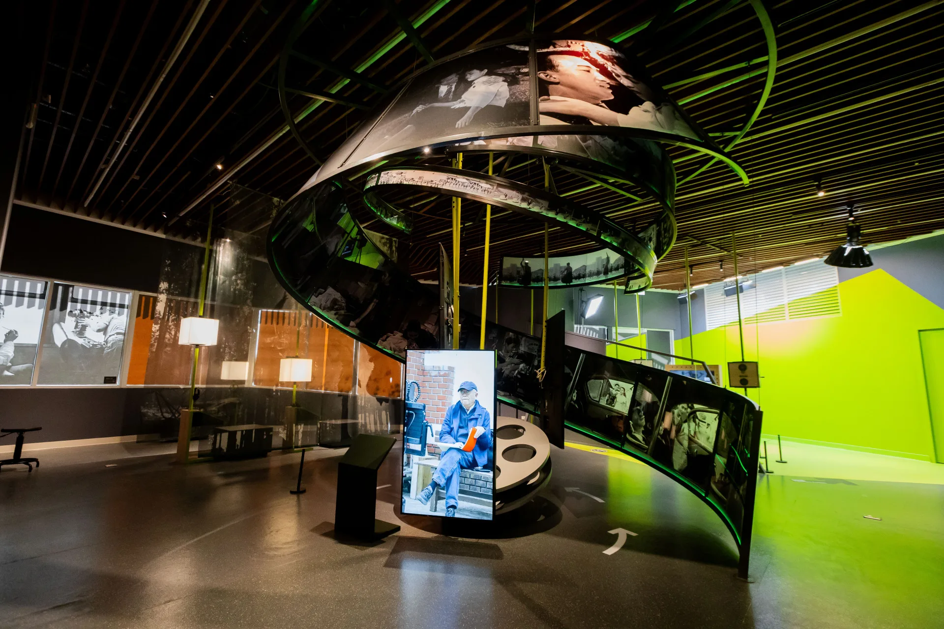 影視聽中心打造場館二樓展覽空間推出全新特展「有可能的任務」。國家影視聽中心提供