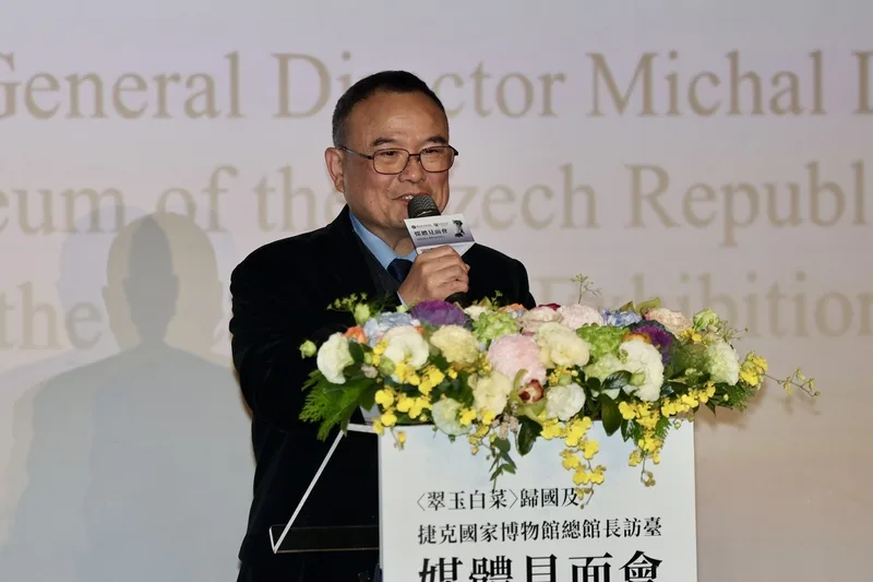 故宮國寶「翠玉白菜」結束捷克展期回歸台灣,故宮院長蕭宗煌(圖)29日特別感謝捷克國家博物館團隊在展出期間展現國際博物館專業,以最高規格呈現故宮珍貴文物,並於展覽結束後護送文物平安回台。中央社