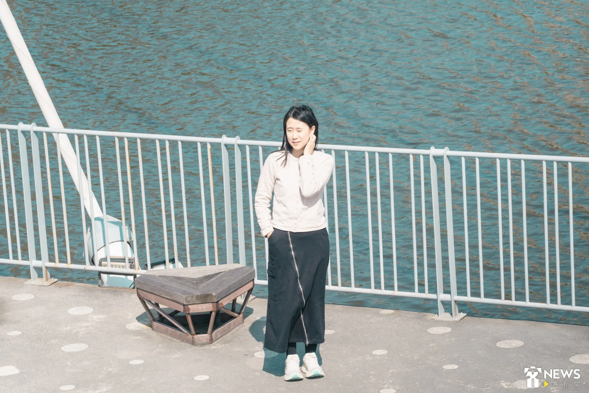 張郅忻認為，長期閱讀、吸收各方面使用華語，用字上會有更多的想法和語彙，可是有時候也會變成一種干擾。朱愷元攝