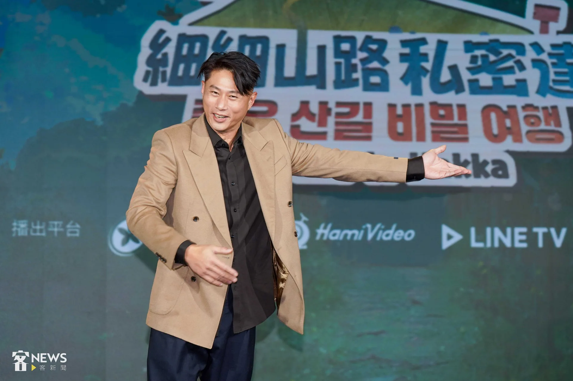 彭小刀謙虛的說，自己是唯一的在地客家人，希望拍攝過程能做一位好客的主人。李台源攝