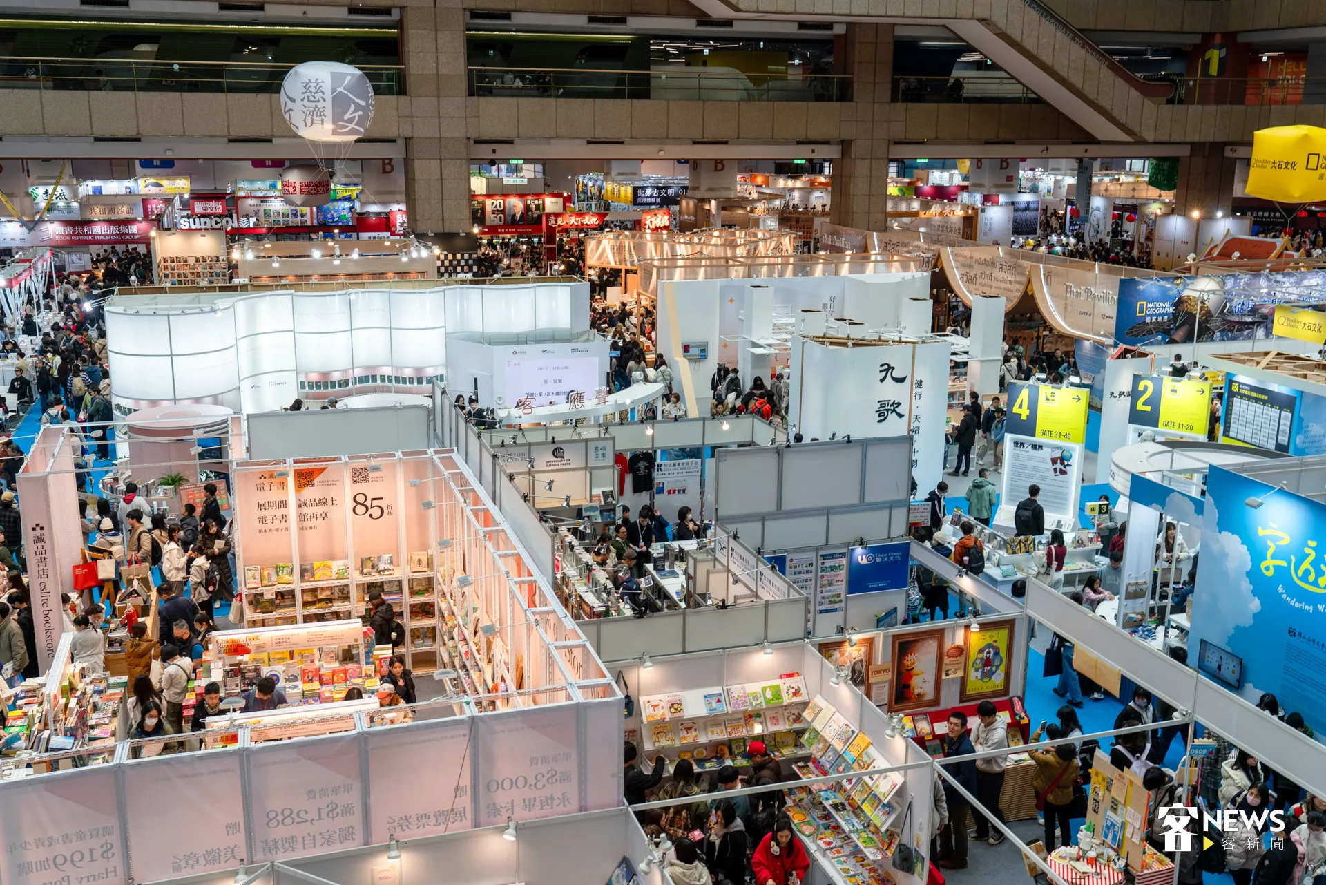 台北國際書展今閉幕，6天寫下58萬人次的成績，高於2024年55萬人次、2025年57萬人次。洪藝晅攝