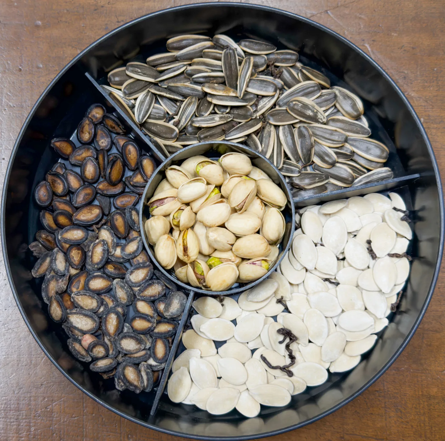 過年的瓜子盒。蕭秀琴提供