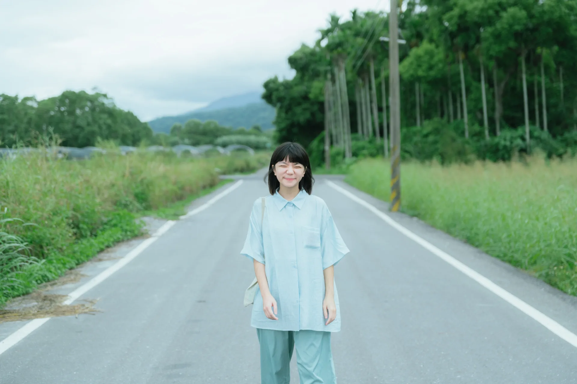 對於現在的生活，吳致怡想先讓地方牽引著自身，再旋轉一下。