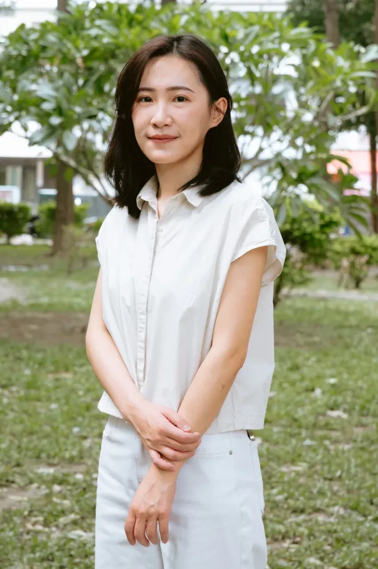 從小生活在客家庄的范僑芯不僅說著流利的客語,也有高度的客家認同。王牧薇攝