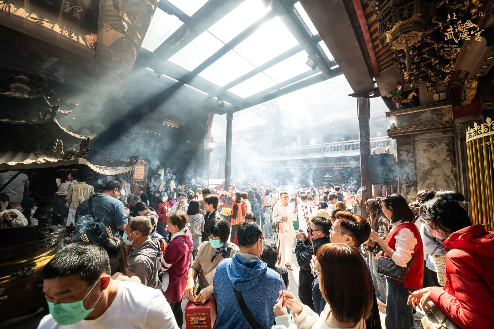 北港武德宮朝拜人潮。雲林縣政府提供