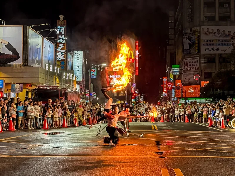 2026台灣燈會「TEAM TAIWAN 大遊行」將於3月7日登場，圖為火舞演出參考照片，翻攝自嘉義縣政府