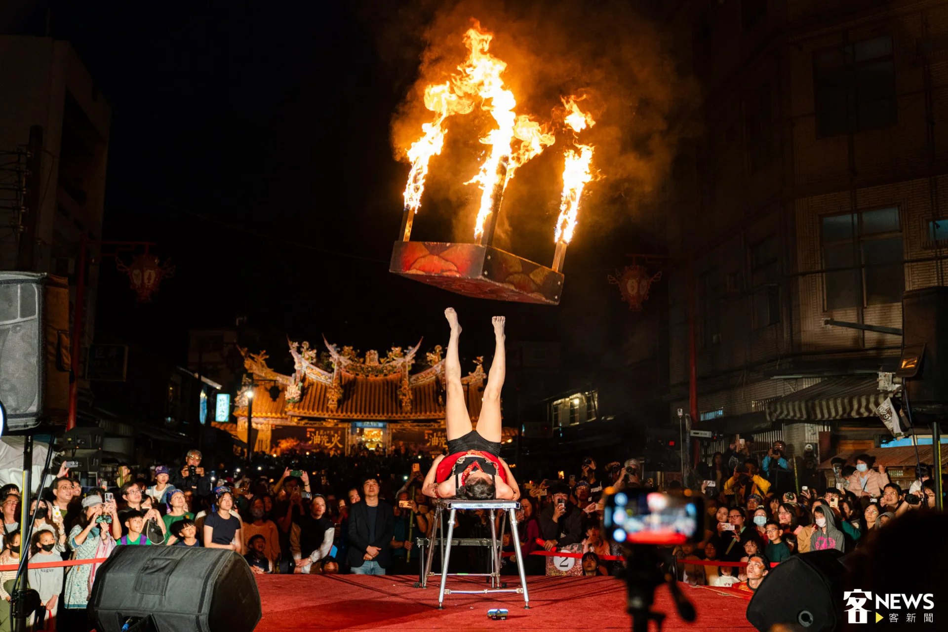 表演十分有難度，但楊立微還是輕鬆完成，現場民眾掌聲與驚呼不斷。朱愷元攝