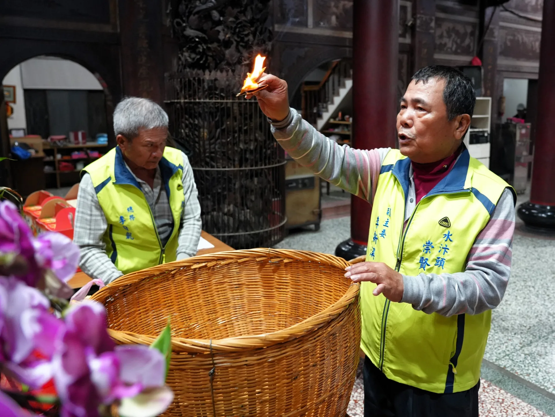 水汴頭社區同樣延續傳統，舉辦「跌（跋）米籮」問農事儀式。雲林縣政府提供