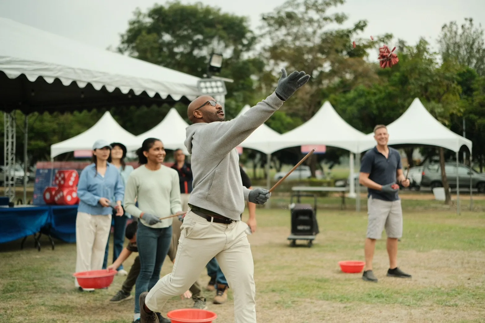 今天下午登場的「國際組尖炮城」，由來自「加勒比海」的Michael 炸裂成功，僅花費約30秒，即炸響六堆天空。屏東縣政府提供