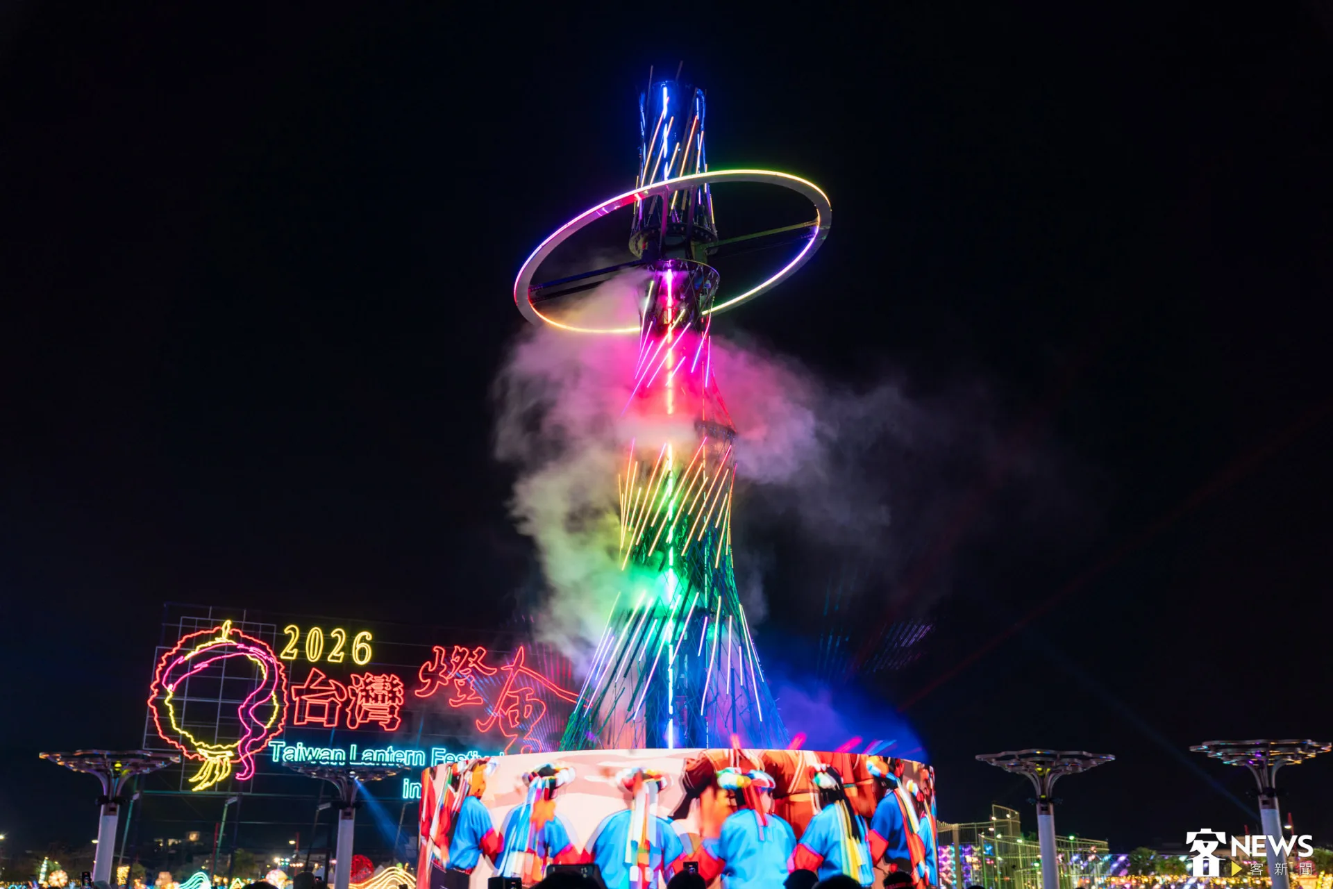 主燈秀展現台灣不同的多元生命力。朱愷元攝