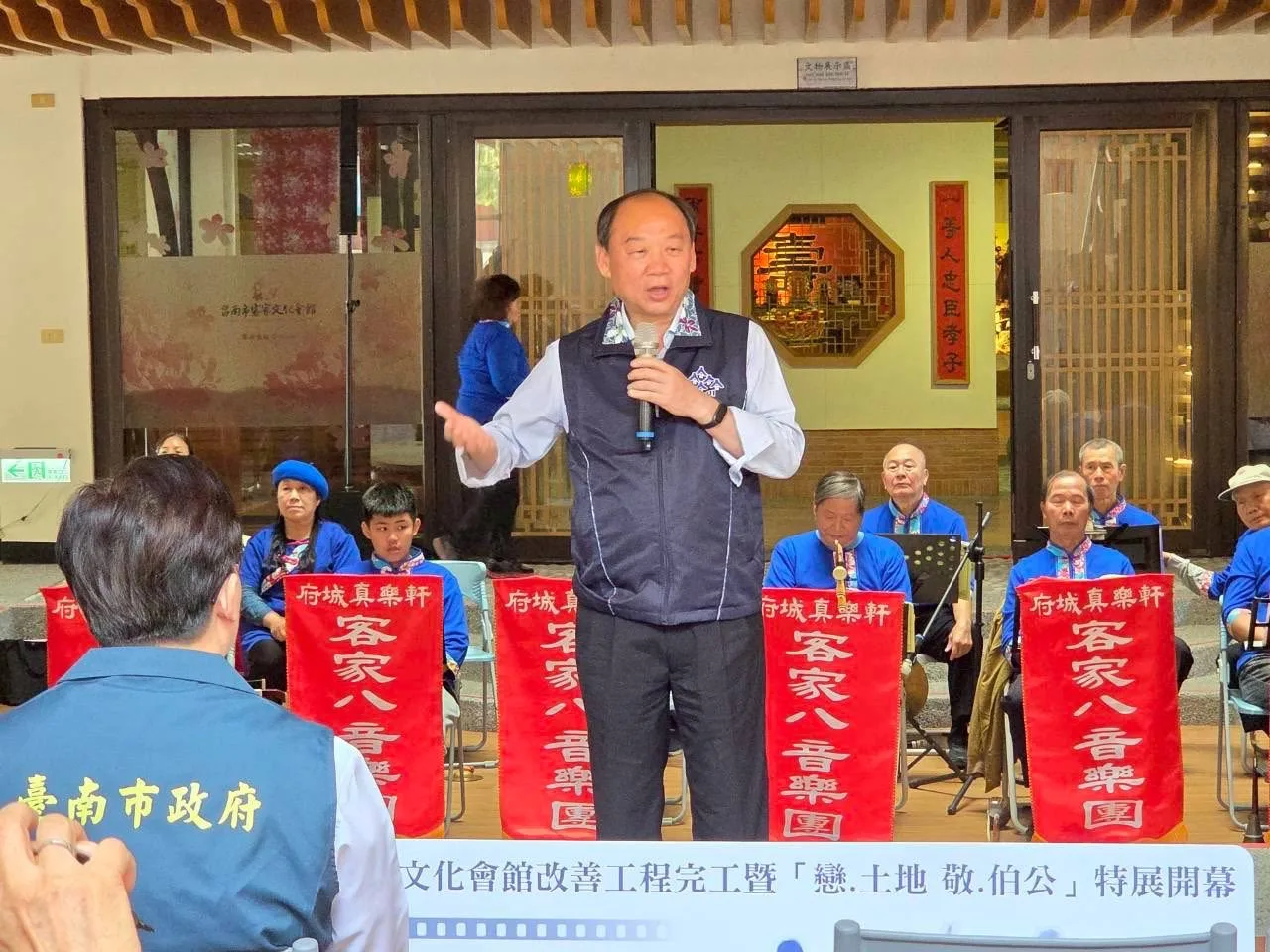 客發中心主任謝勝信致詞。台南市客委會提供