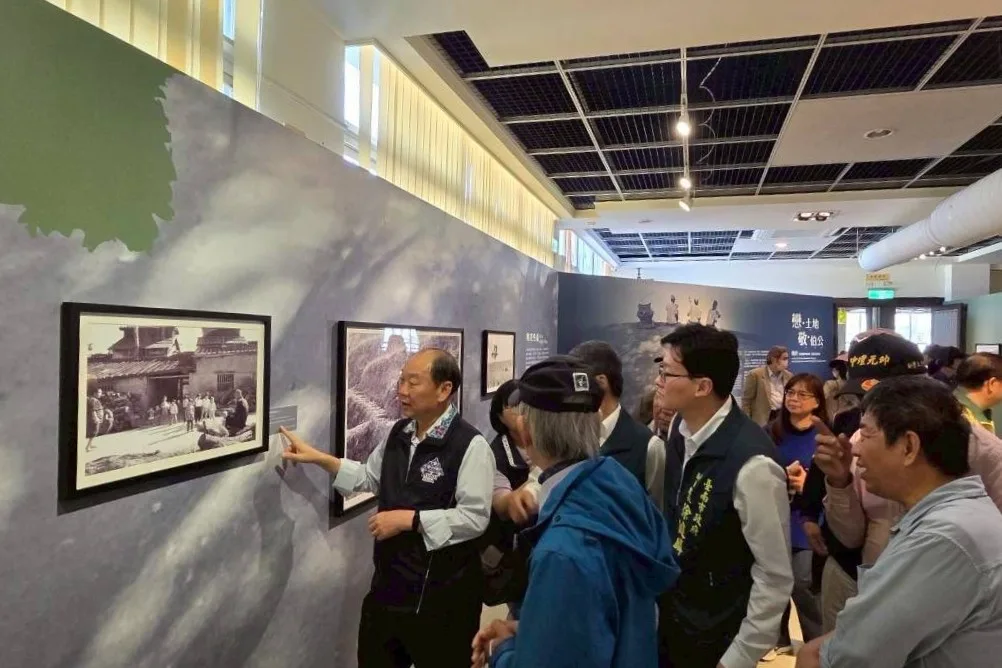 台南市客家文化會館「戀‧土地 敬‧伯公」特展開展。台南市客委會提供