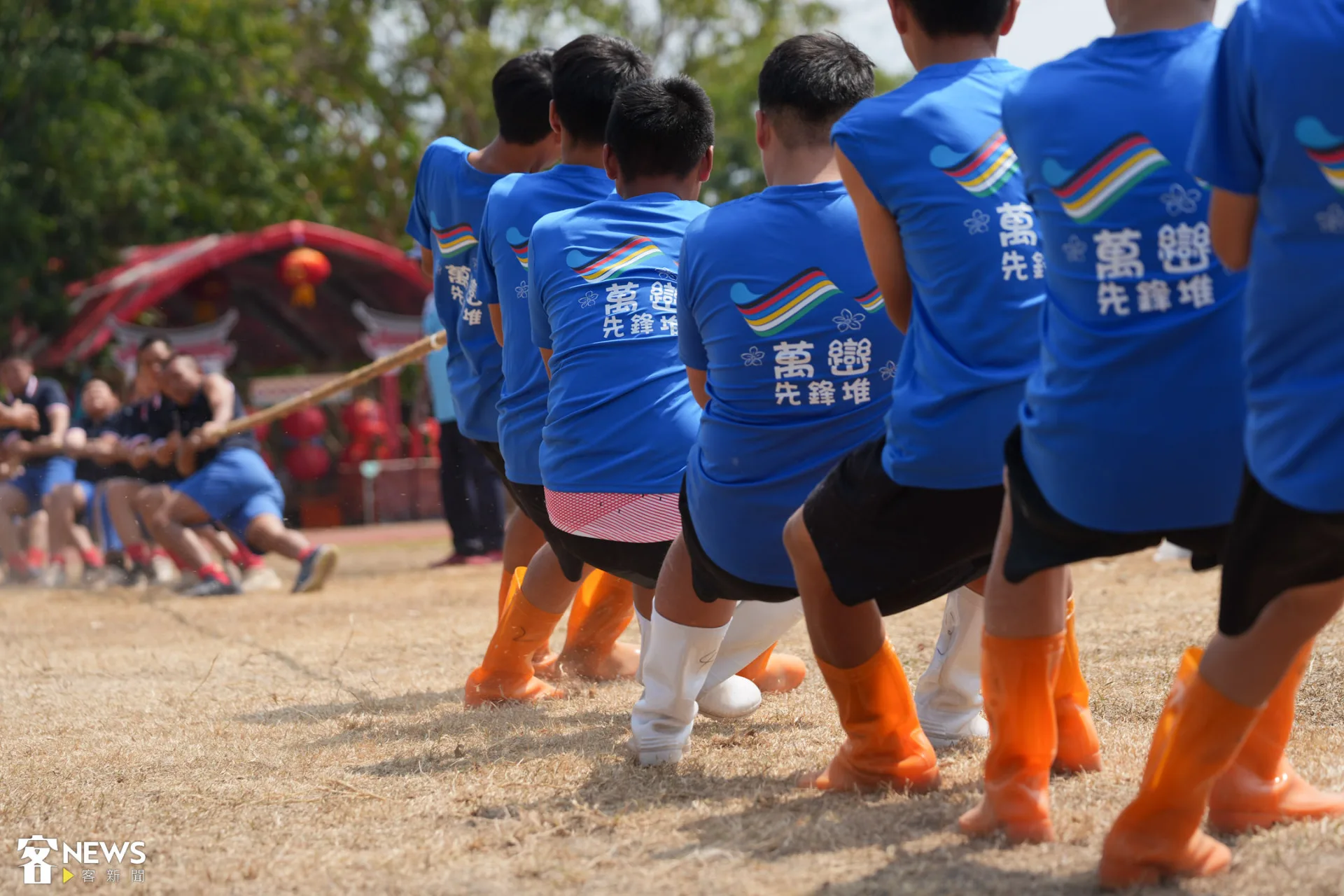 萬巒國中僅僅訓練兩個禮拜,即在國中男子組與混合組拿下第一。李台源攝