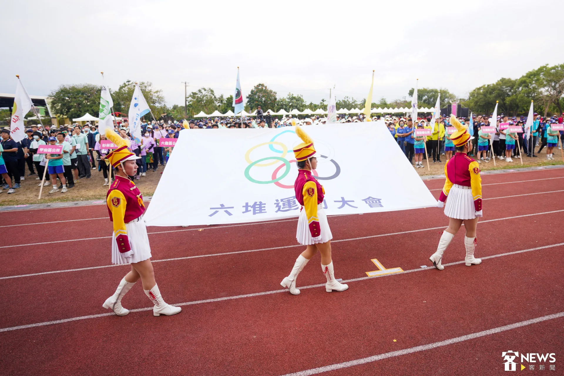 第61屆「六堆運動會」在左堆佳冬鄉盛大登場。朱愷元攝