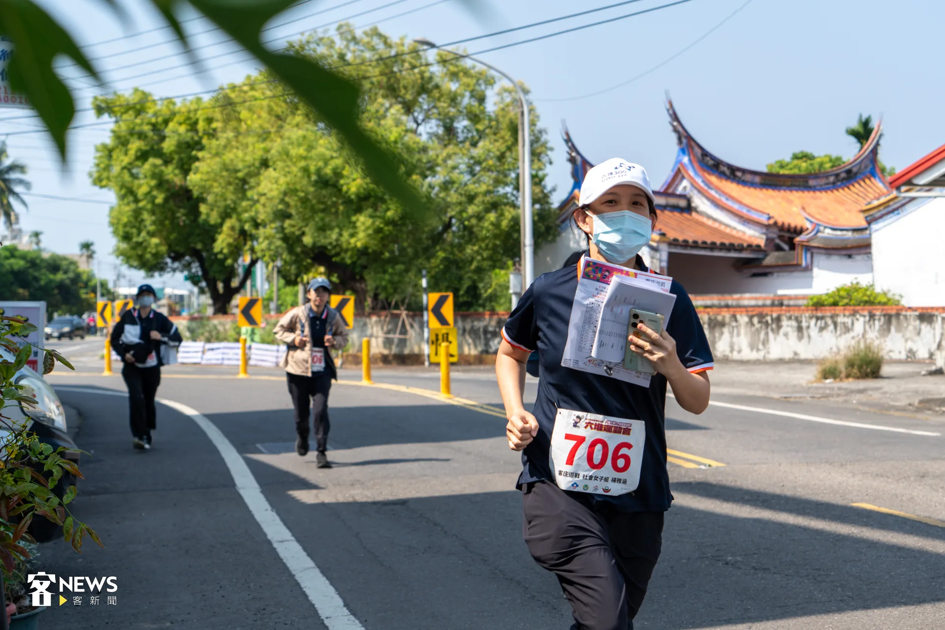 六堆運動會今(14)天在屏東佳冬正式開跑,上午在佳冬鄉公所周邊展開「客庄遊戰」。洪藝晅攝