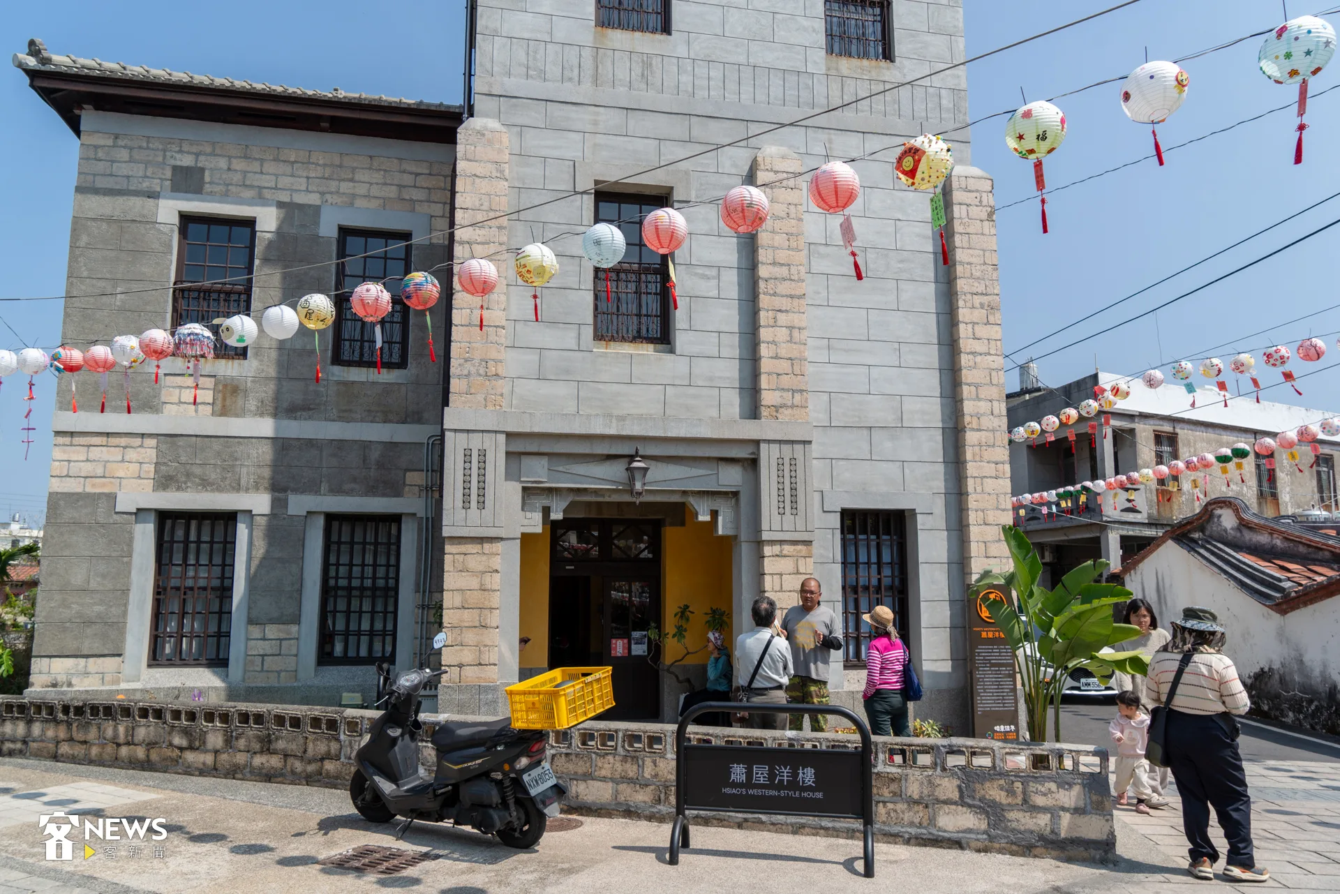 佳冬被譽為是古蹟之鄉,有蕭家祖屋、蕭屋洋樓、步月樓及敬字亭等地標。洪藝晅攝