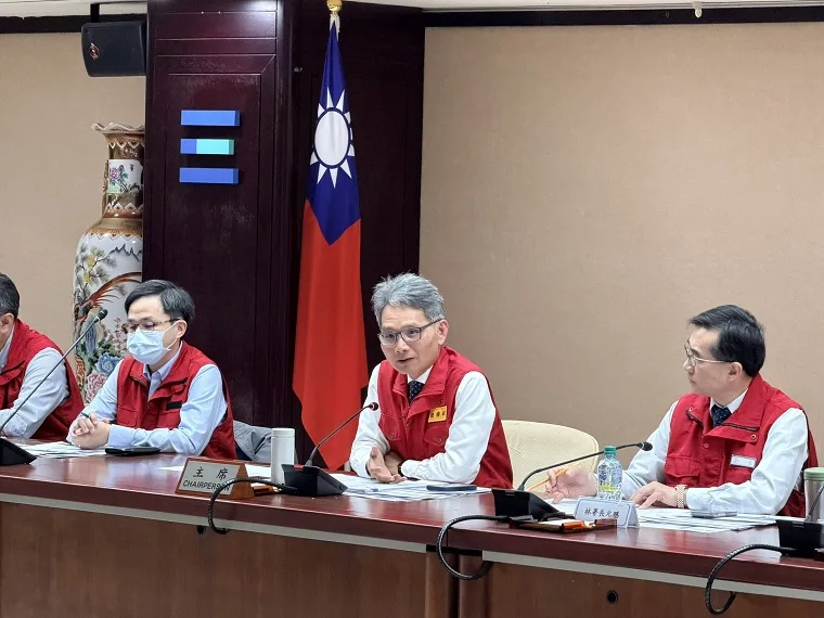 經濟部次長賴建信今天(16日)主持經濟部災害應變中心第一次工作小組會議。經濟部提供