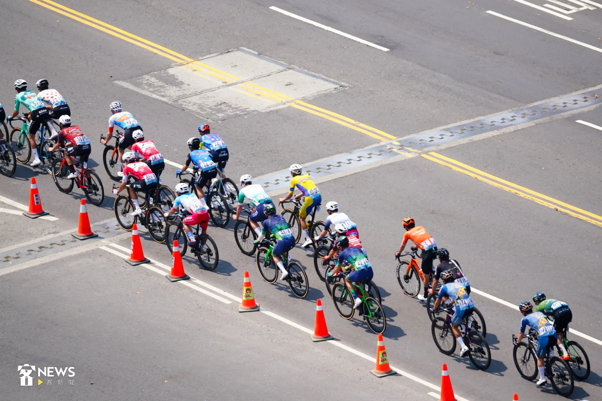 高雄市站競爭激烈，兔子（脫離主集團的領先選手）沒辦法跟主集團拉開距離。范修語攝