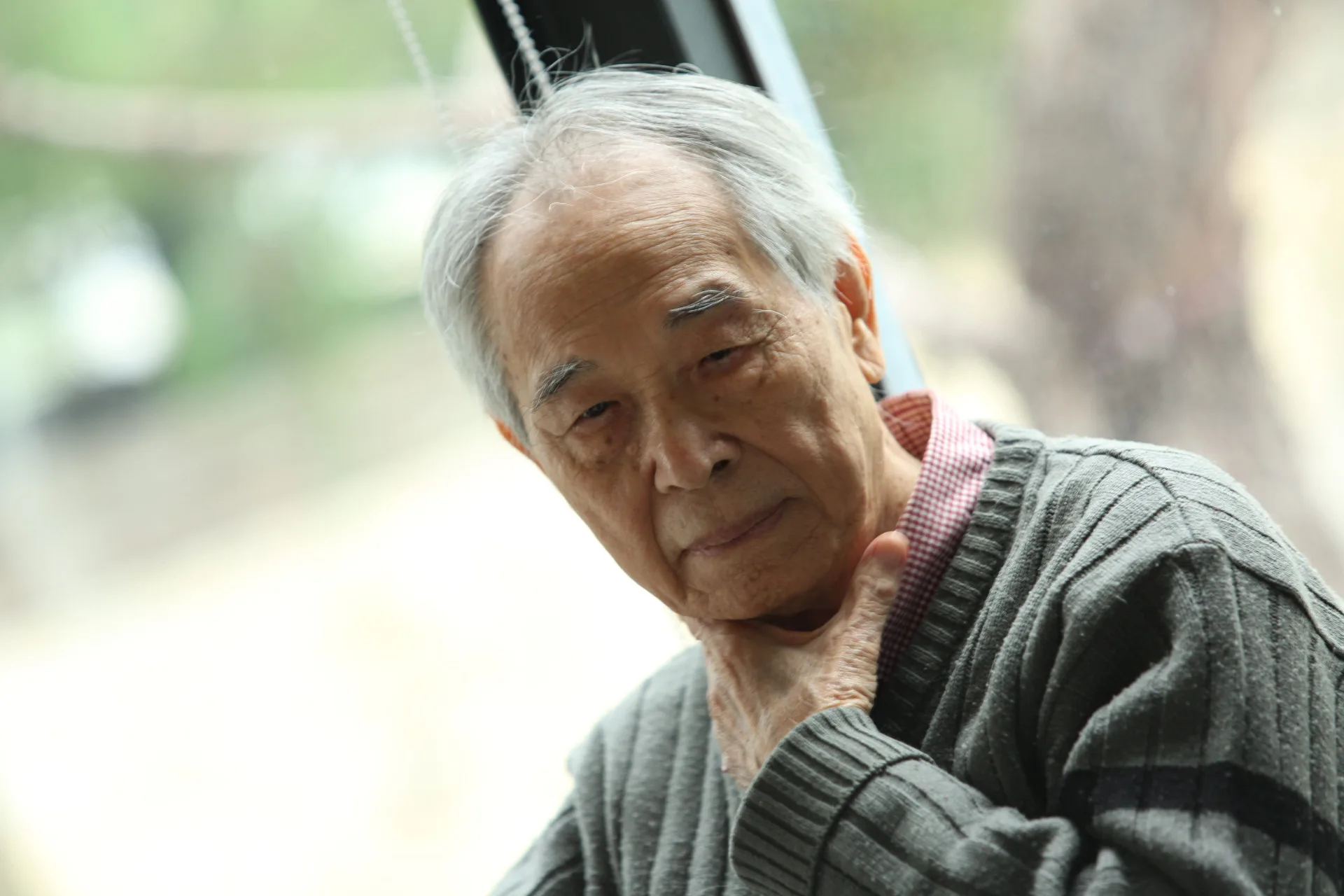 20日的影展開幕片《反抗．終章——台灣招魂》，聚焦國寶級客籍作家李喬，如何以文學梳理台灣歷史與語言記憶。翻攝自《反抗．終章—台灣招魂》電影劇照