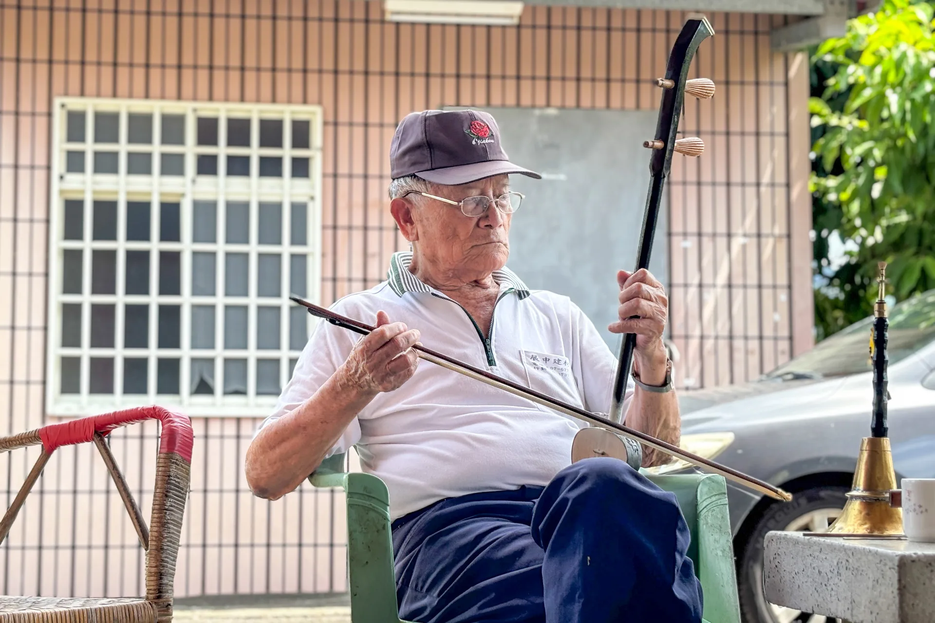 溫福仁閒暇時的興趣就是演奏八音。李慧宜提供