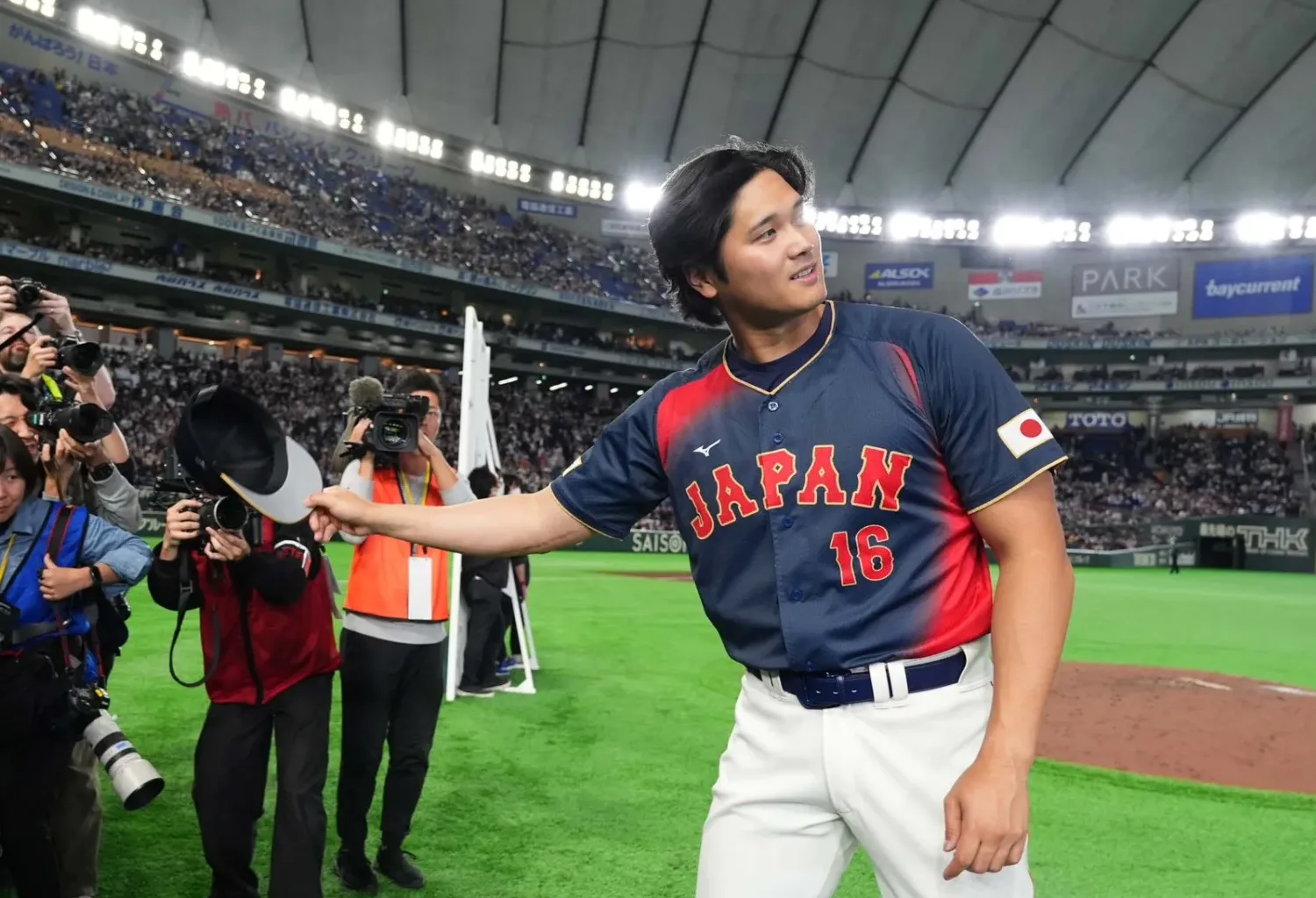大谷翔平WBC對台敲出滿貫砲,球衣4800萬元落槌。翻攝自X@Sponichi_Photo