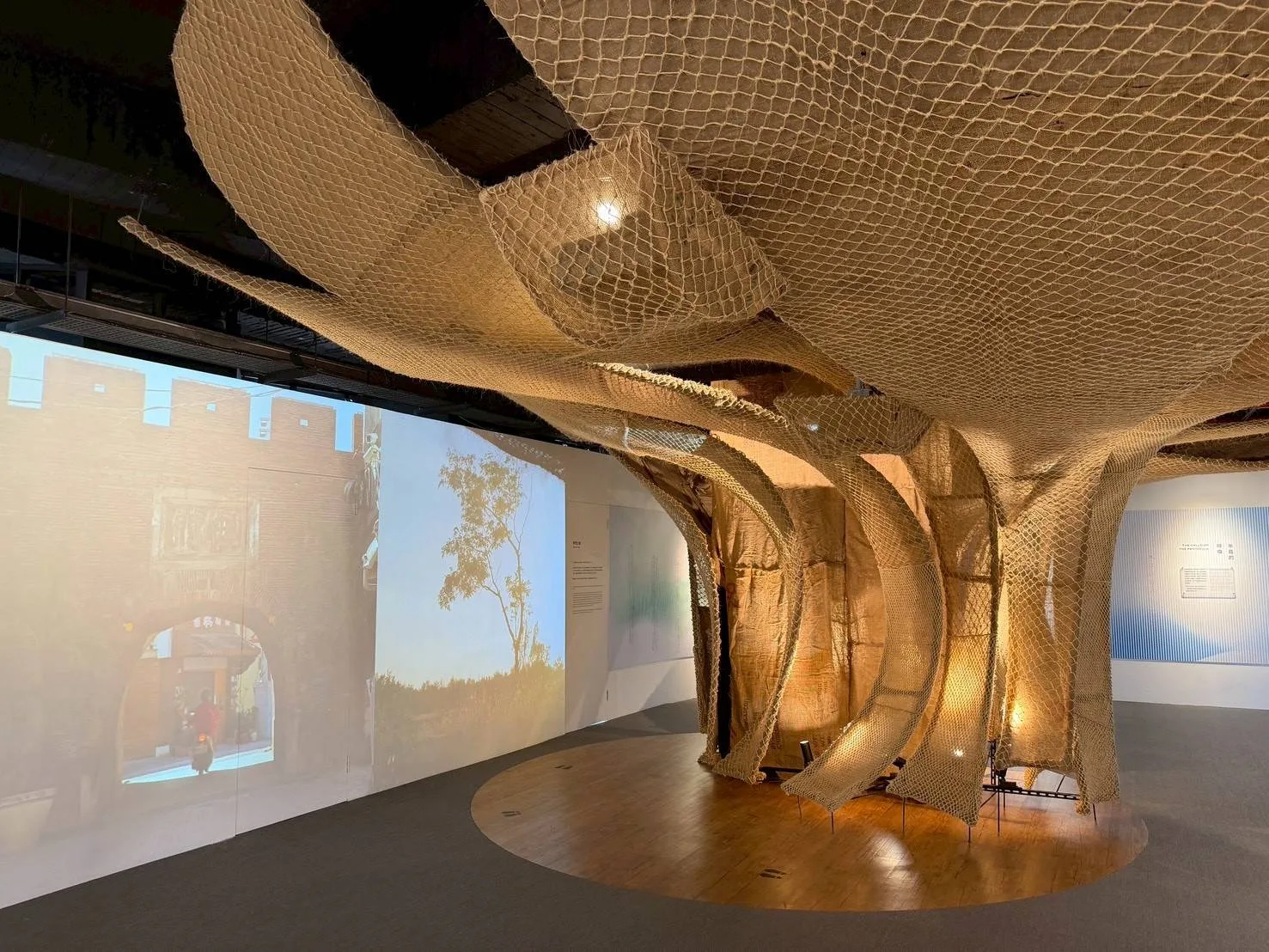 高鐵假期「南國國際生活節．屏東恆春1日豐富行」帶旅客到恆春民謠館。高鐵提供