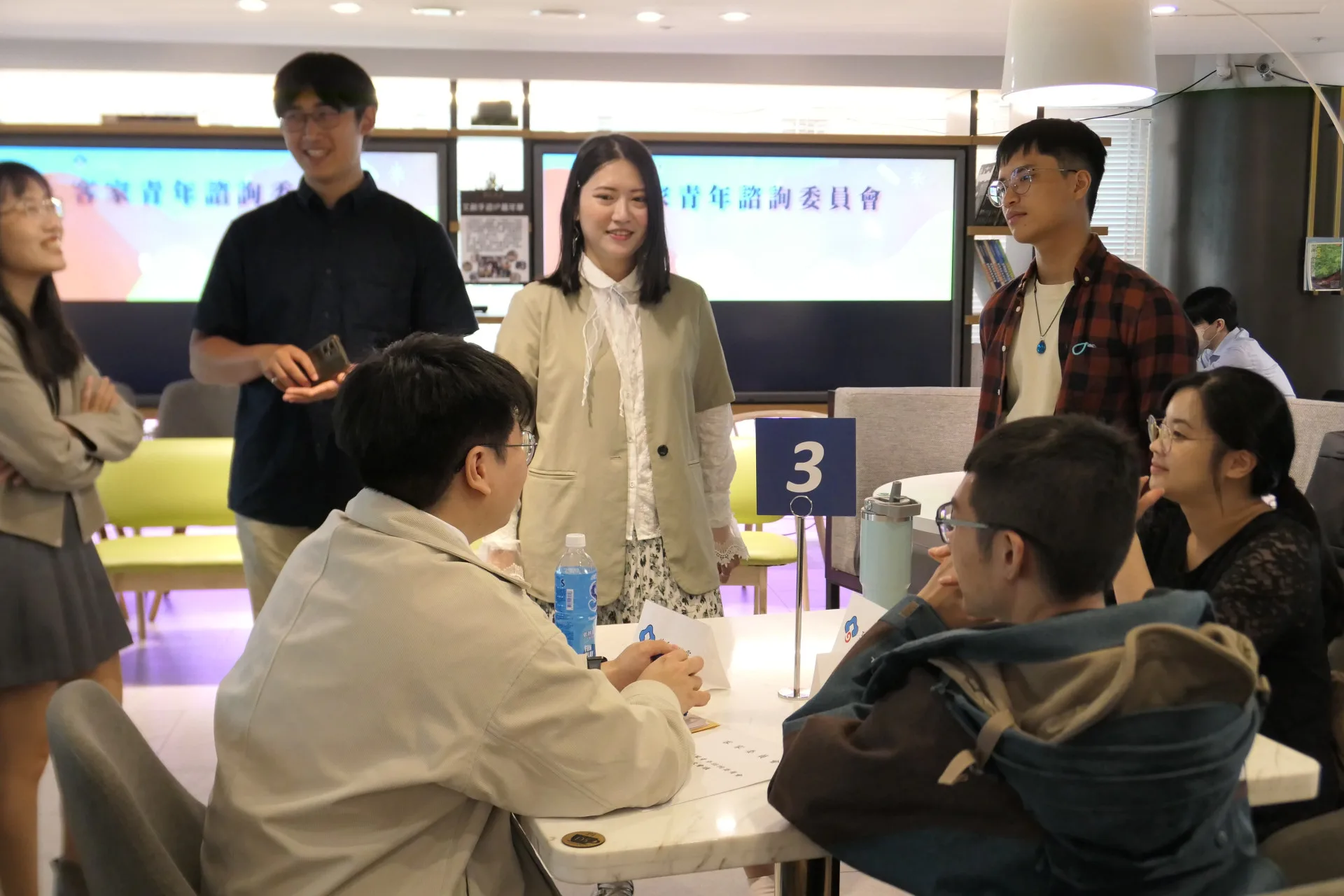 客家青年諮詢委員會天召開第2次委員會議，客家青年諮詢委員互相交流。客家委員會提供