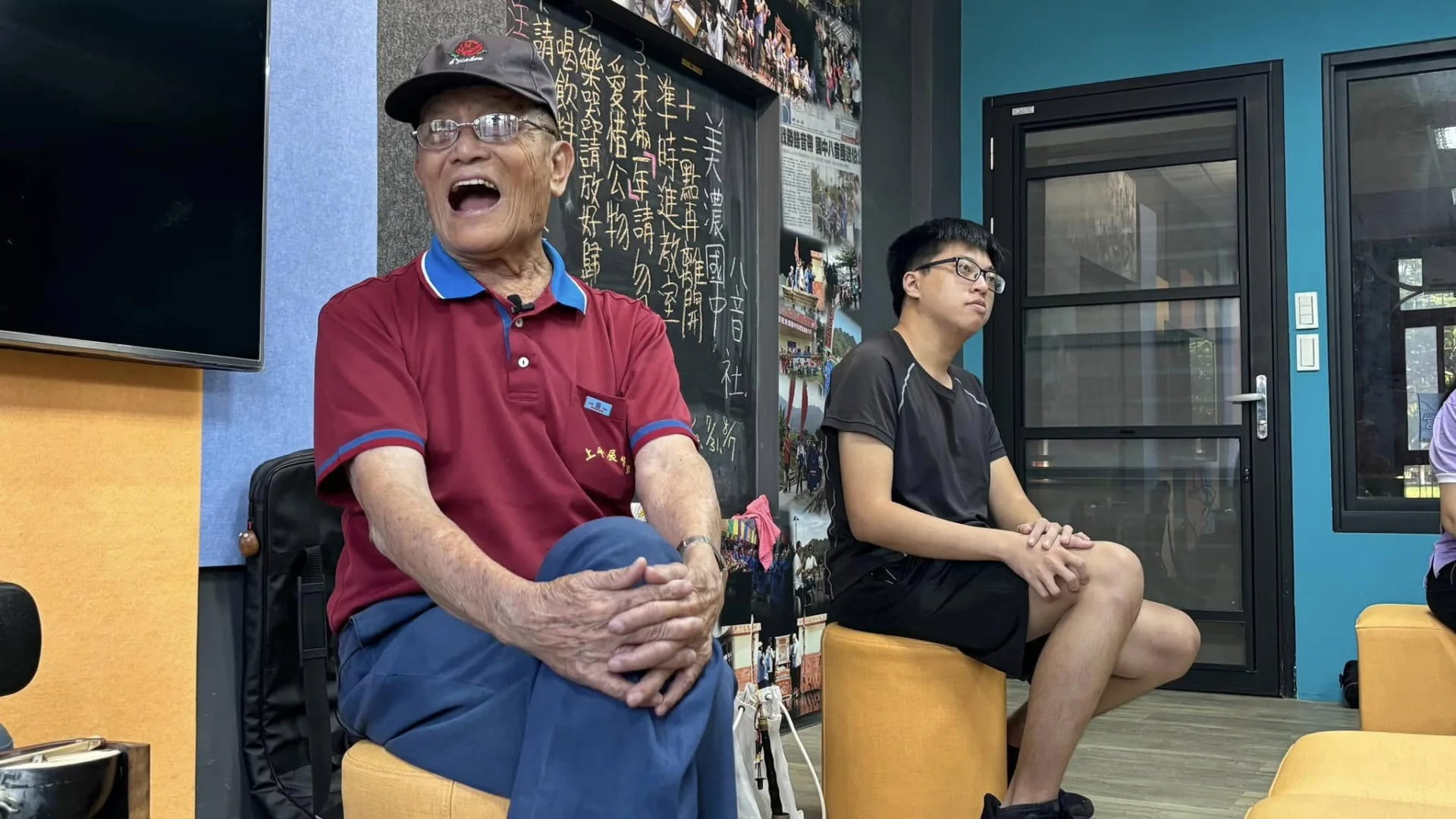 温福仁不是在吹嗩吶就是在笑看人間,典型温氏風格。李慧宜攝