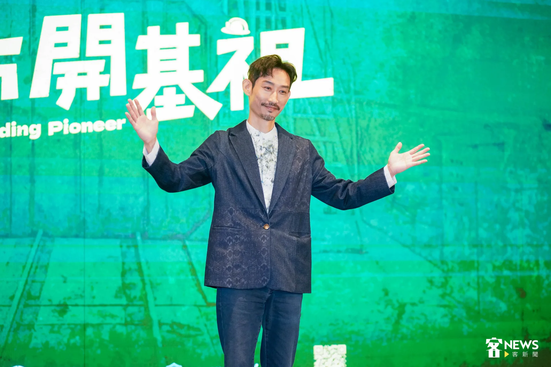 陳竹昇飾演莊萬欽，想要擁有一間房，在工地裡苦幹實幹，努力賺錢實現願望。范修語攝