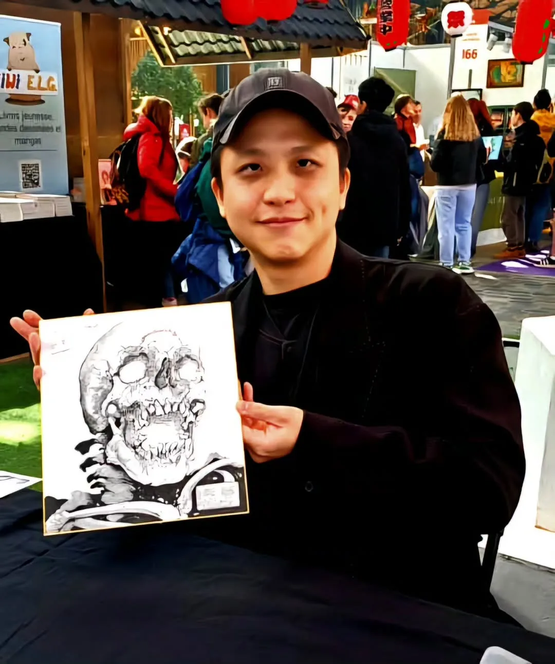 漫畫家藥島在布魯塞爾創作。翻攝自instagram@mangas.io