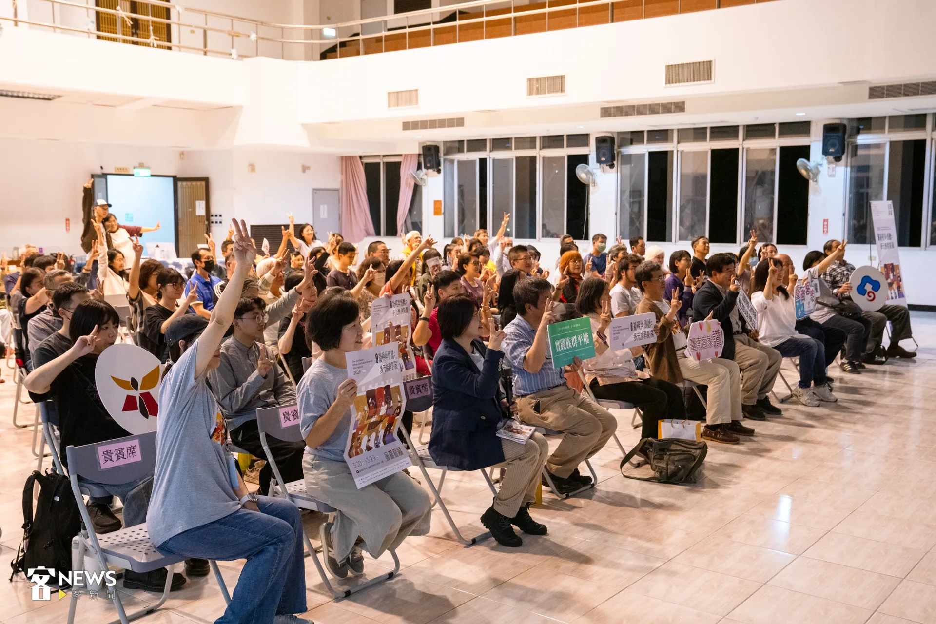 客語版《小城故事》台南首映　66歲觀眾淚讚：重返少女時代