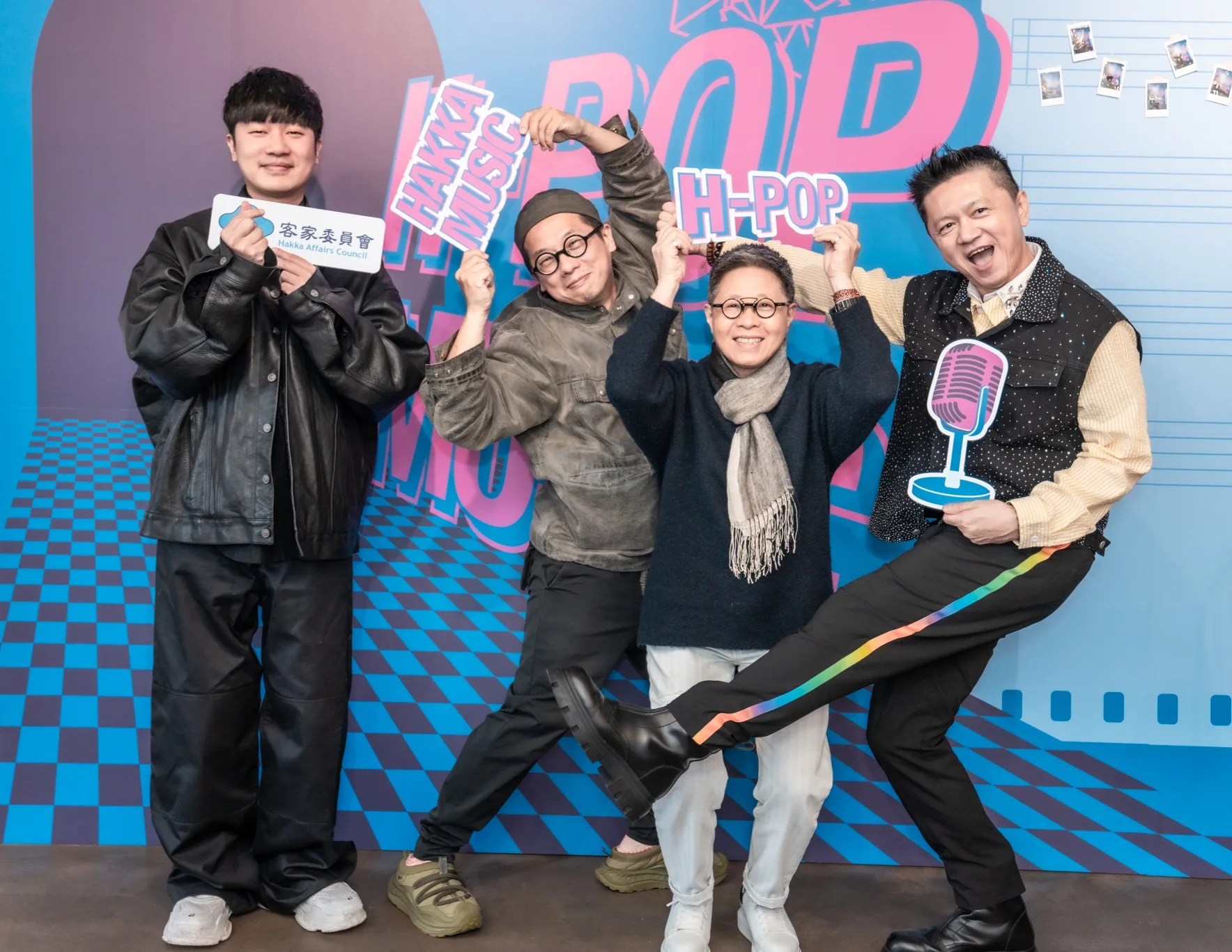 左起彭柏邑、柯智豪、丁曉雯、袁永興出席客家流行音樂座談交流會。新視紀整合行銷