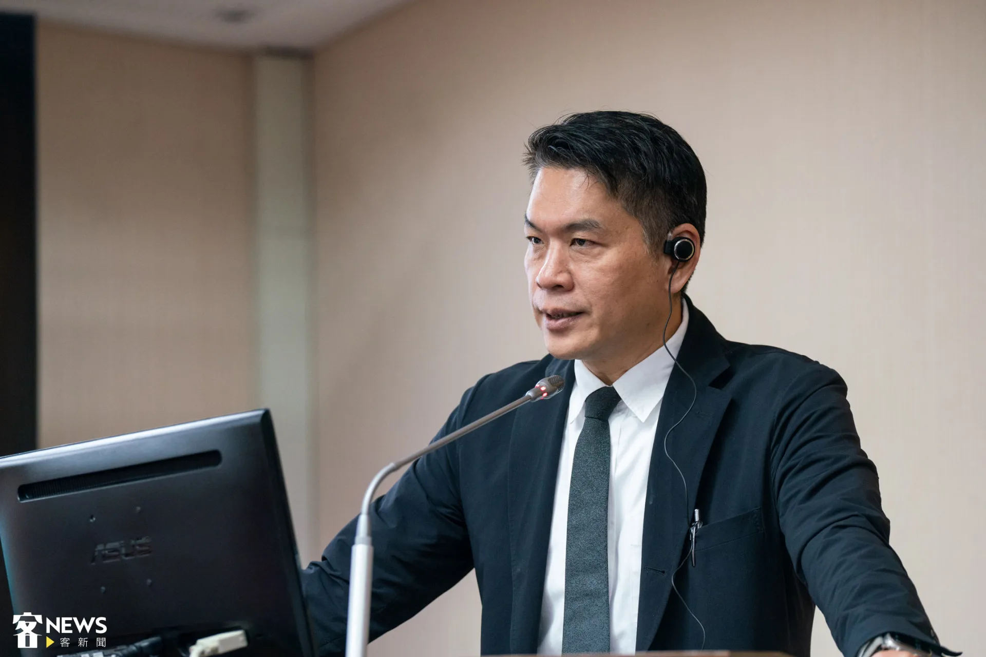 民進黨立委李柏毅指出，「投資客語戲劇，我們不要怕失敗」，鼓勵客委會、客傳會持續投入影視產業。朱愷元攝