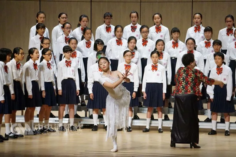全國師生鄉土歌謠比賽歷年活動花絮。資料照,國立臺灣藝術教育館提供