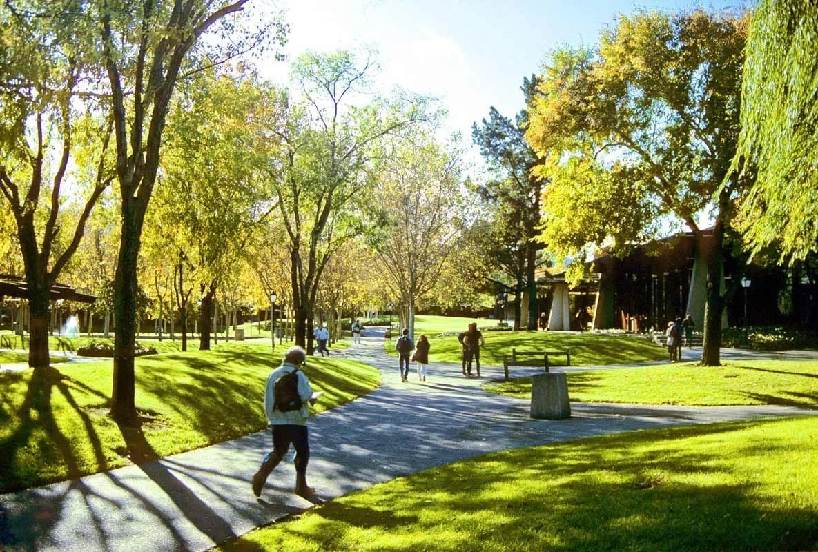 高雄市鳥松區山水段運動休閒專用區公辦都市更新案，公園景觀模擬圖。高雄市政府提供