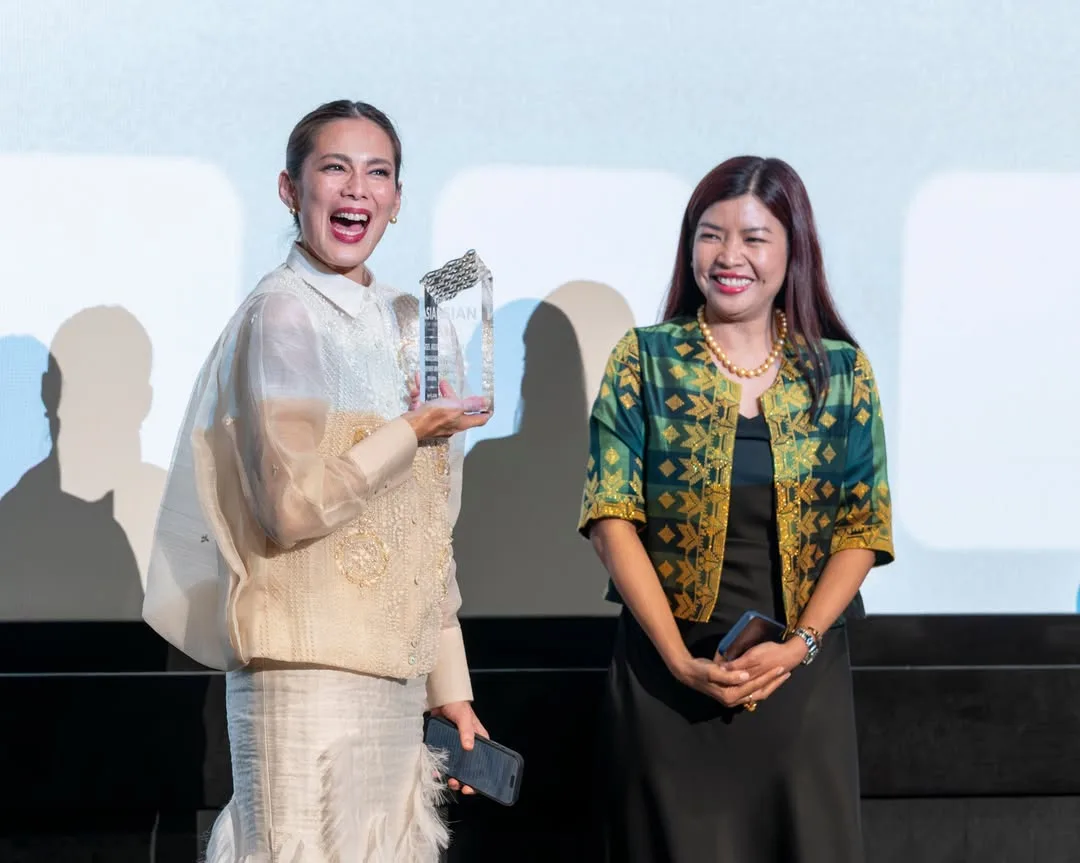 艾奎諾在《丟包阿公到我家》映前獲頒亞洲躍動影展卓越演員大獎。翻攝自instagram@asianpopupcinema