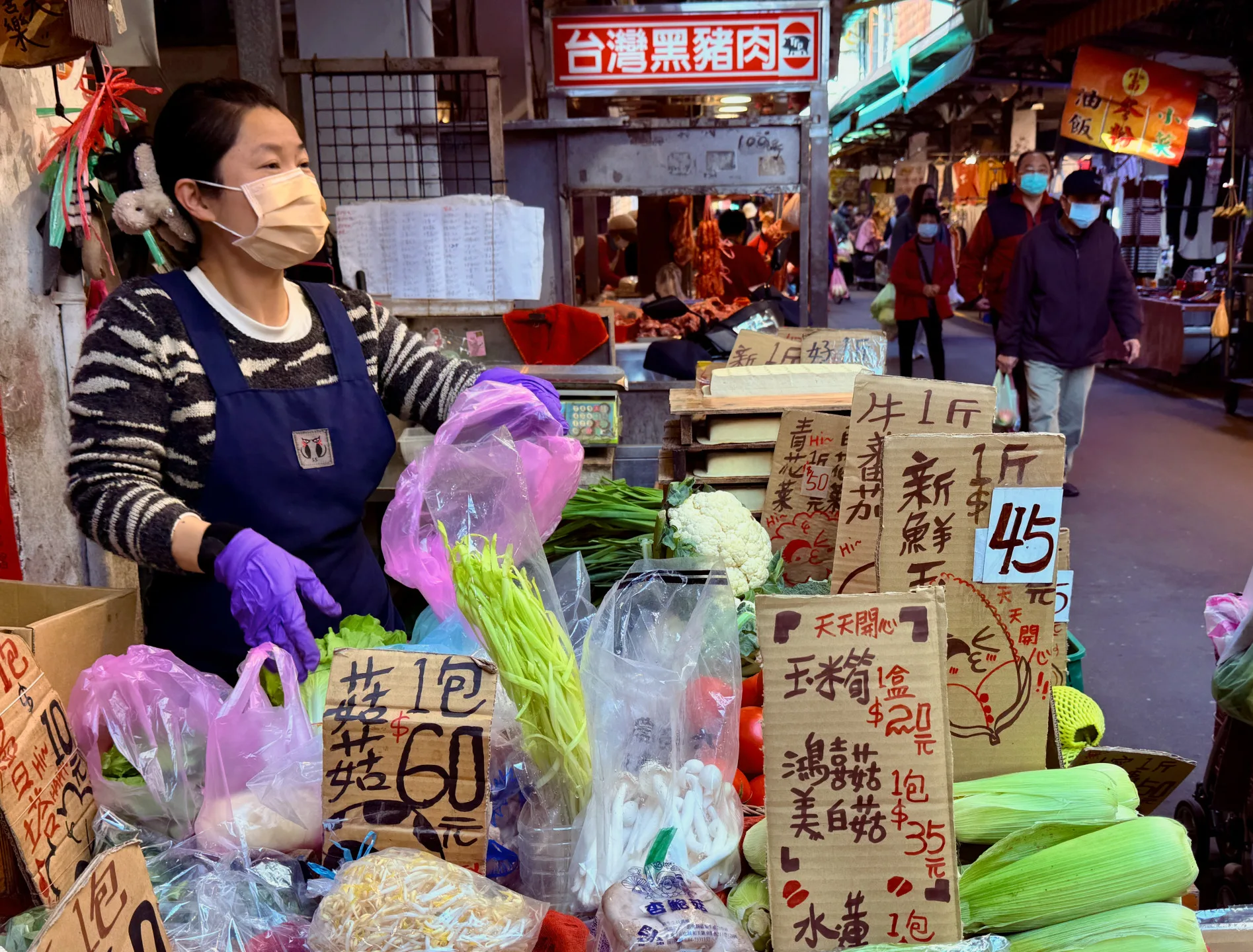 桃園龍潭市場有許多二代回鄉接手，展現許多趣味與創意，讓逛市場變得有趣。客委會提供